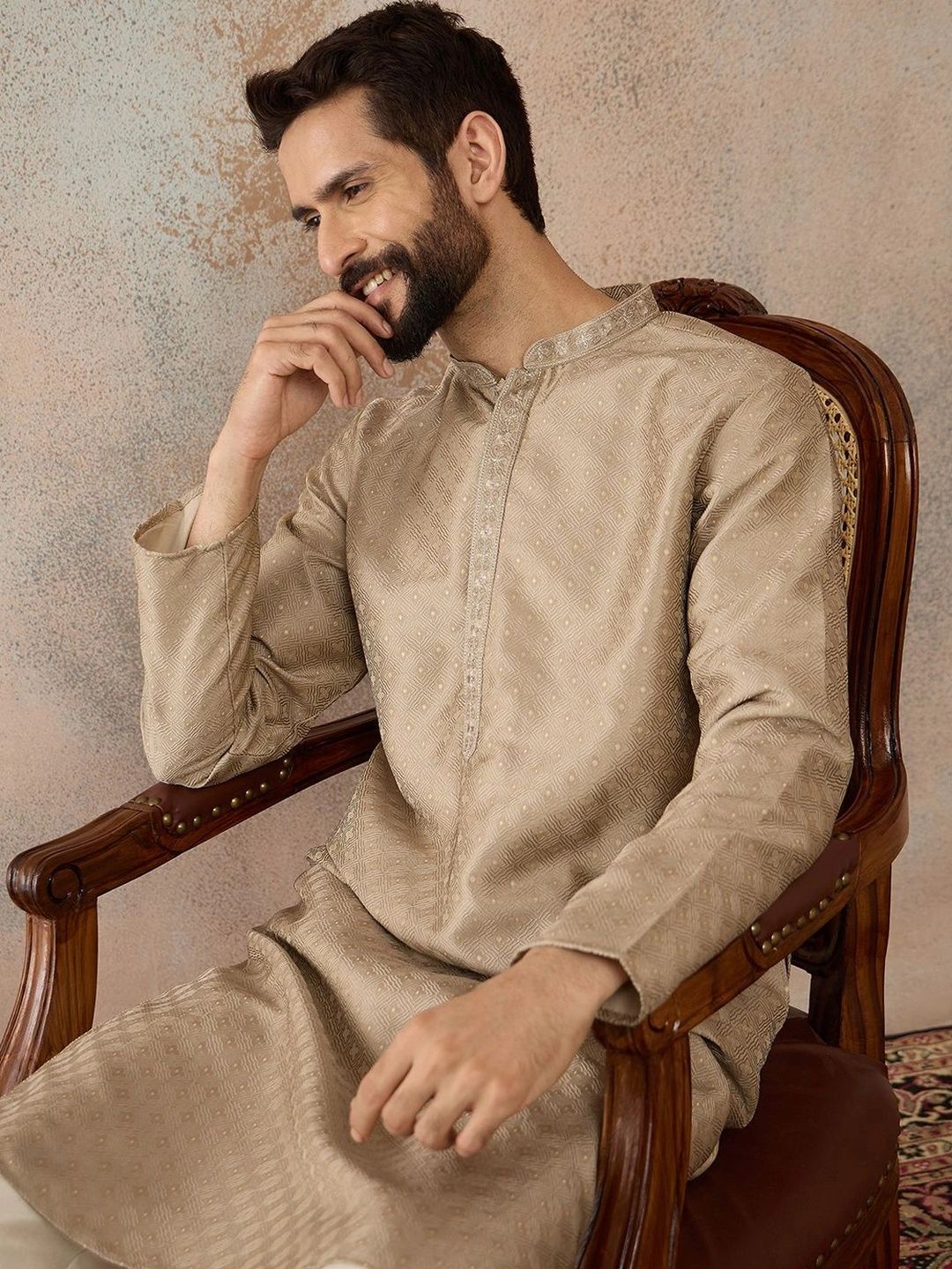 House of Pataudi Men Thread Work Kurta-image-39