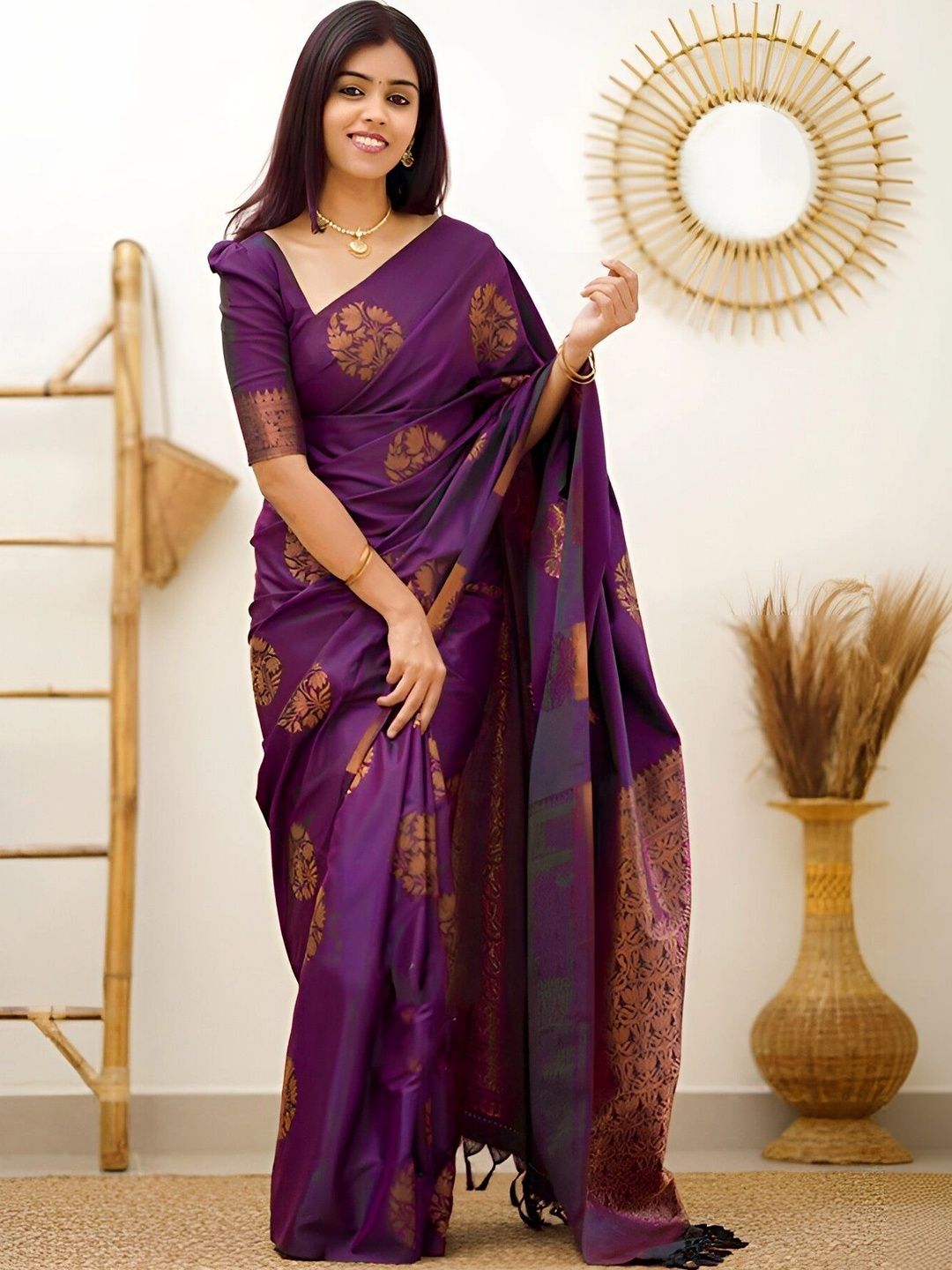 Sangria Woven Design Zari Silk Blend Banarasi Saree-image-33