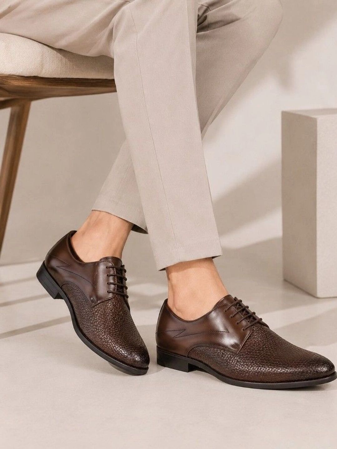 House of Pataudi Men Textured Pointed Toe Lace-Ups Derby Formal Shoes-image-1