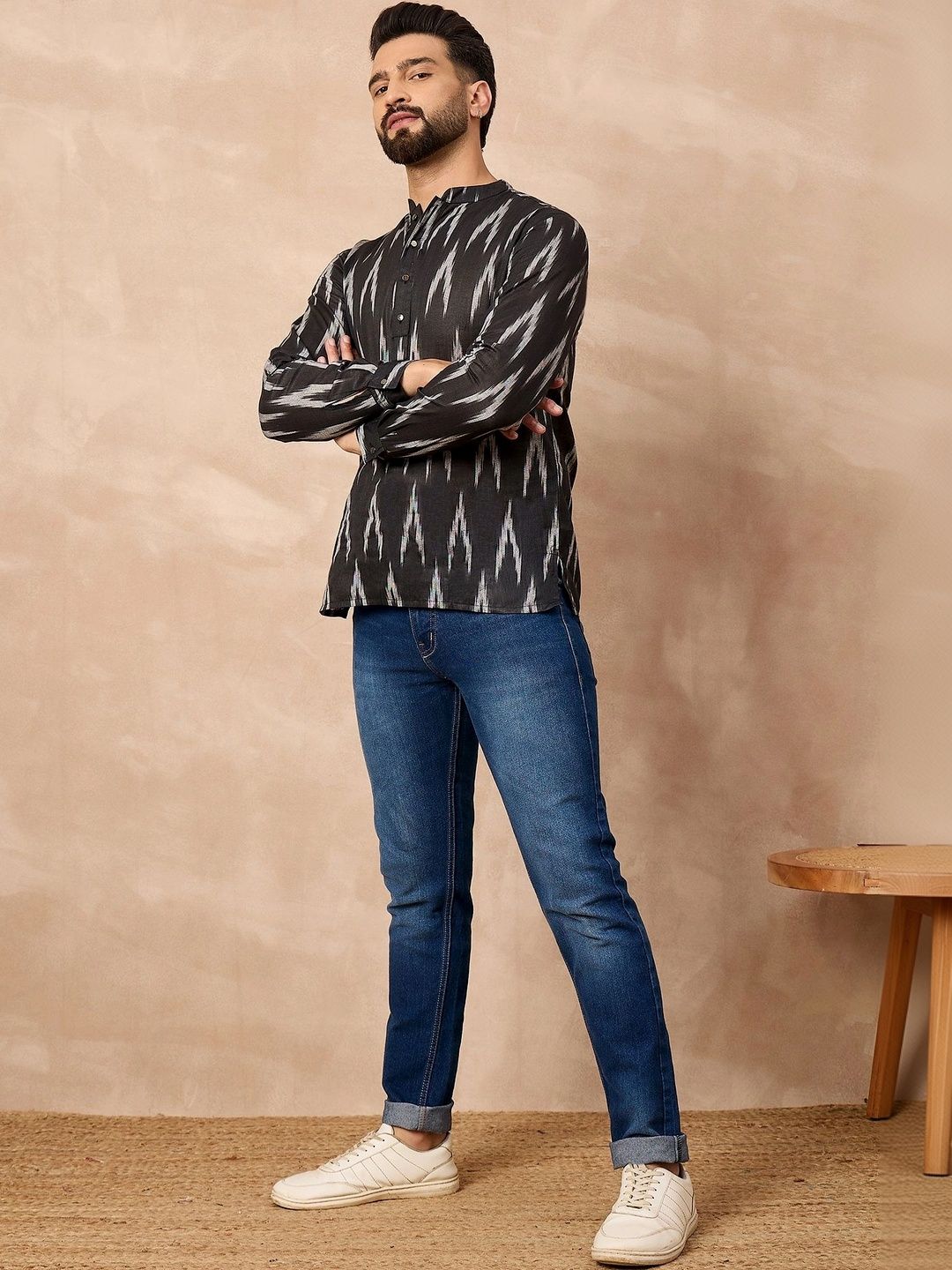 House of Pataudi Men Printed Indie Prints Kurta-picture-25