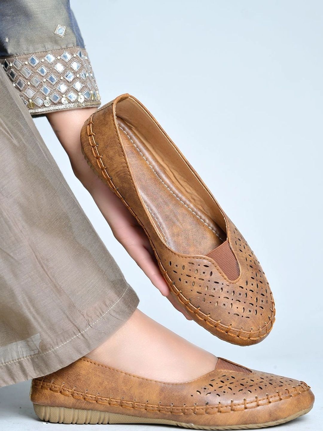 Shoetopia Girls Round-Toe Ballerinas-picture-54