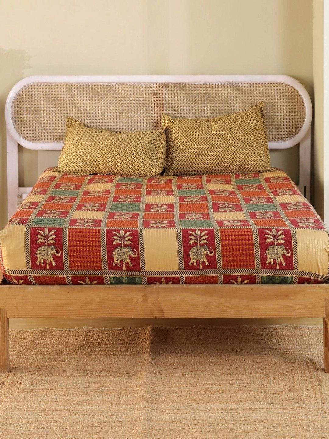 Homeful Style Red & Gold-Toned 120 TC King Bedsheet with 2 Pillow Covers-picture-46