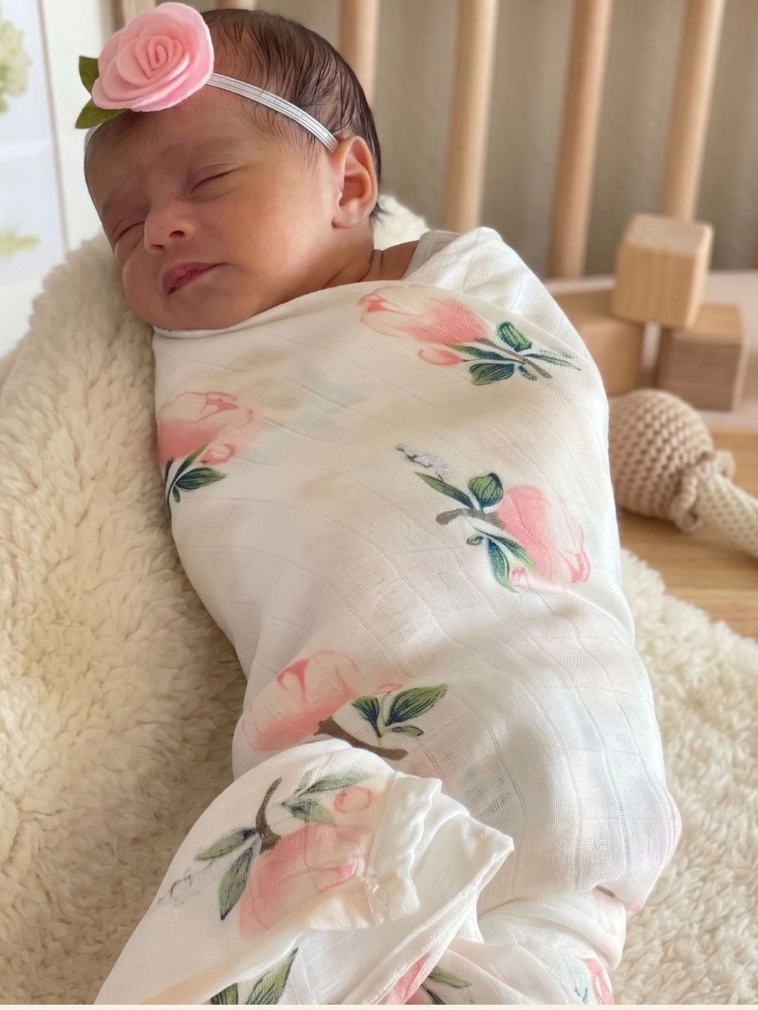 DOTMOM Hypoallergenic & Antibacterial Organic Bamboo Swaddle-picture-45