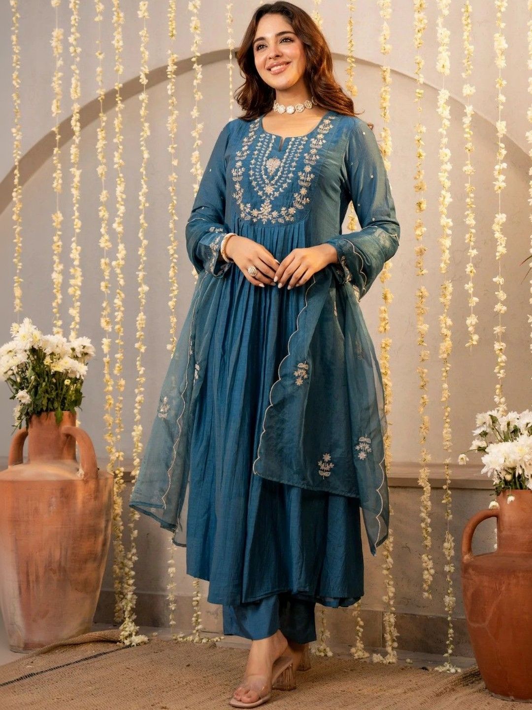 all about you Women Ethnic Motifs Embroidered Empire Thread Work Kurta with Palazzos & With Dupatta-picture-34