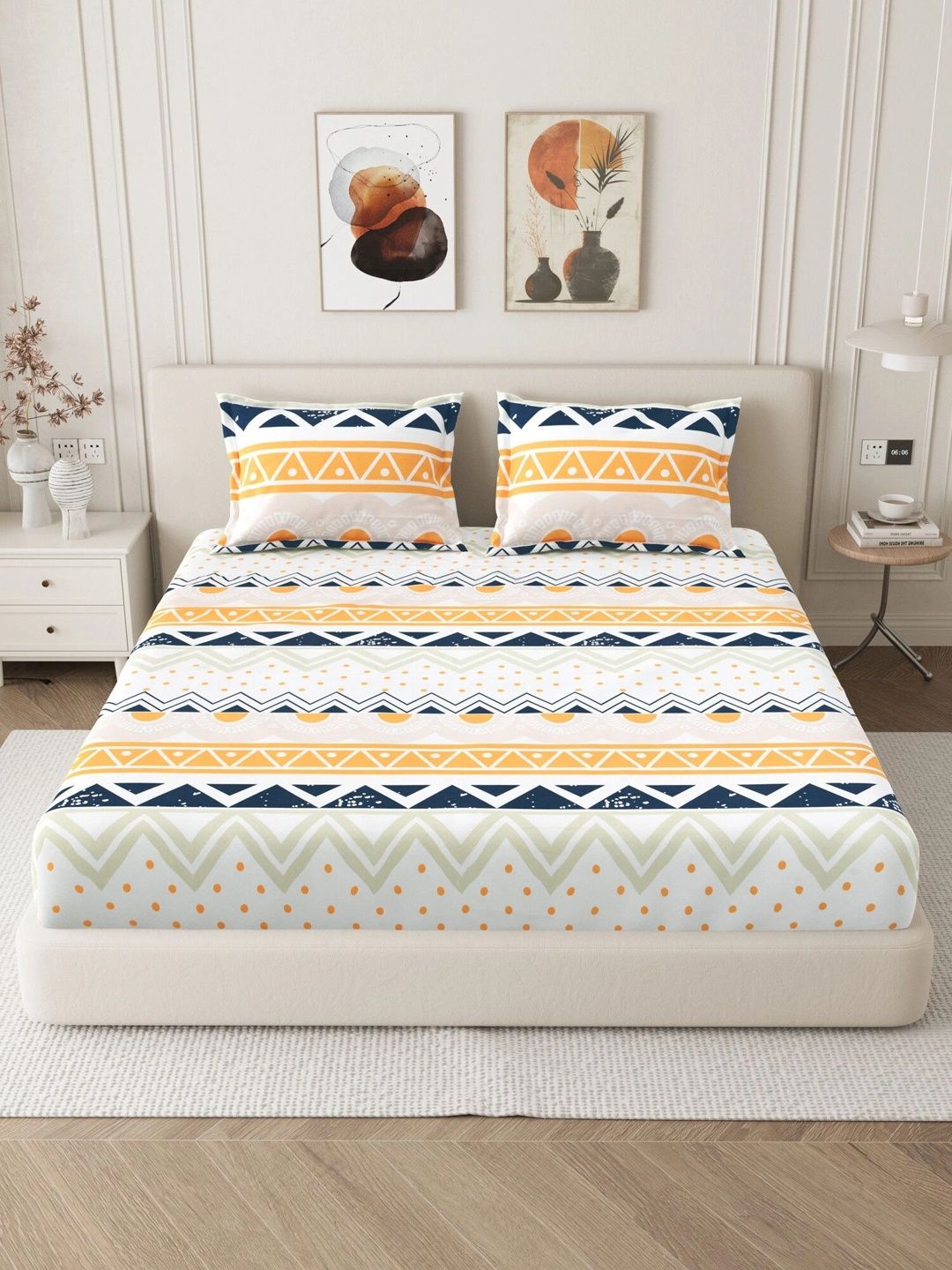 Homeful Style Orange & Navy Blue Floral 160 TC King Bedsheet with 2 Pillow Covers-image-34
