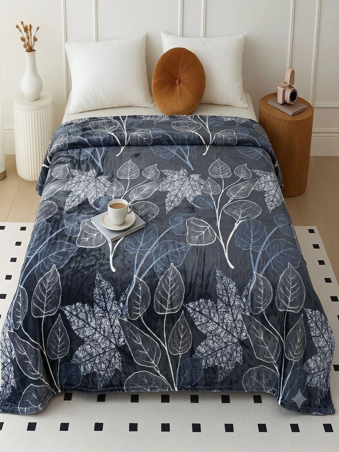 Threadwear Blue Floral Woollen Heavy Winter 350 GSM Blanket-image-16