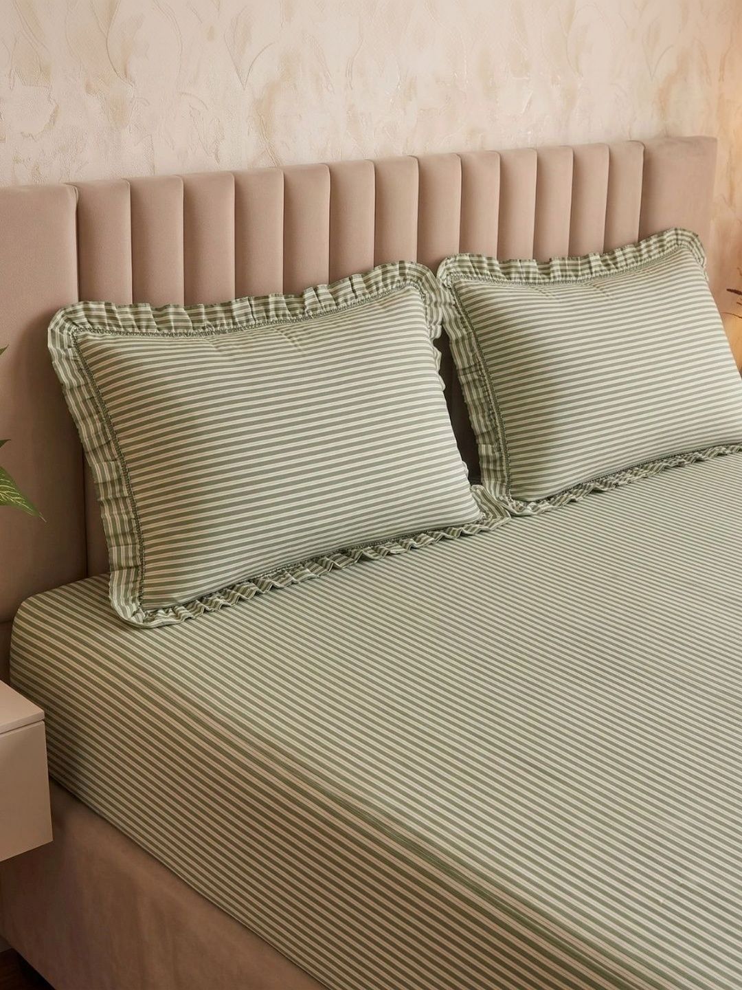 Aura Green & White Striped 250 TC King Bedsheet with 2 Pillow Covers-image-41