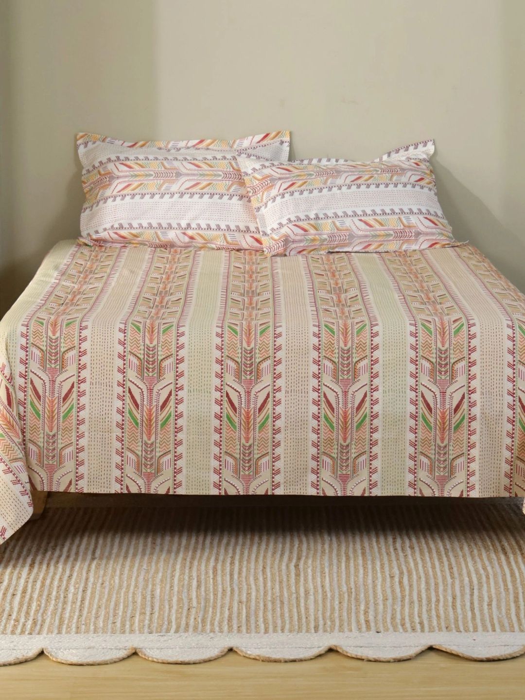 Homeful Style Beige & Red 120 TC King Bedsheet with 2 Pillow Covers-picture-49