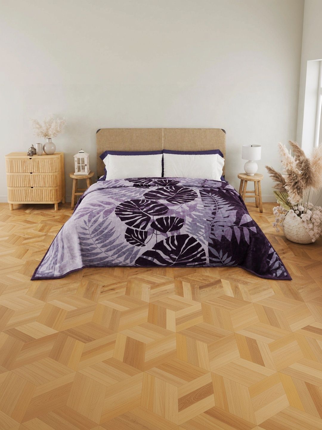 Nivasam Purple & Lavender Floral Mink Mild Winter 600 GSM Blanket-picture-43