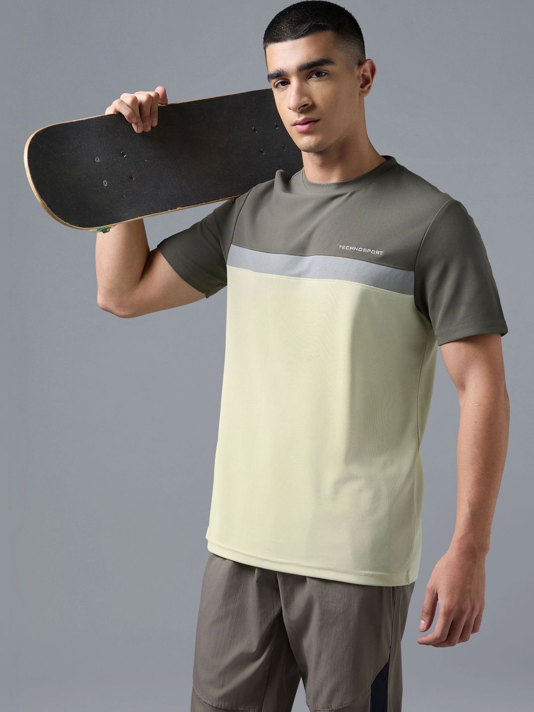 Technosport Men Colourblocked Slim Fit T-shirt-image-23
