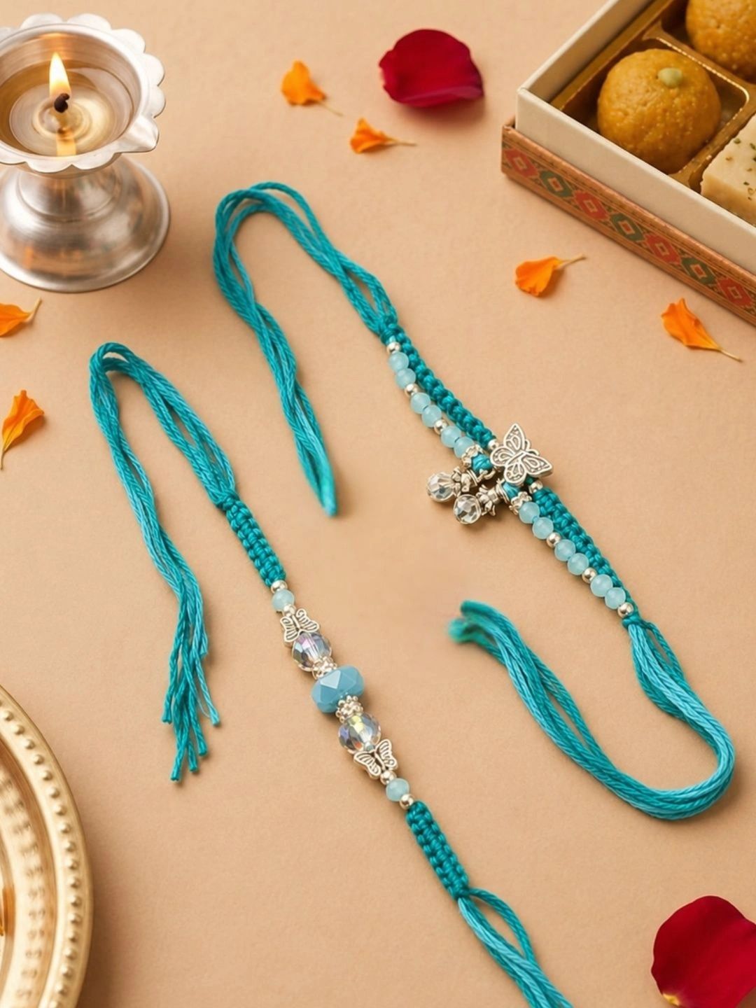 Niscka Thread Rakhi-picture-37