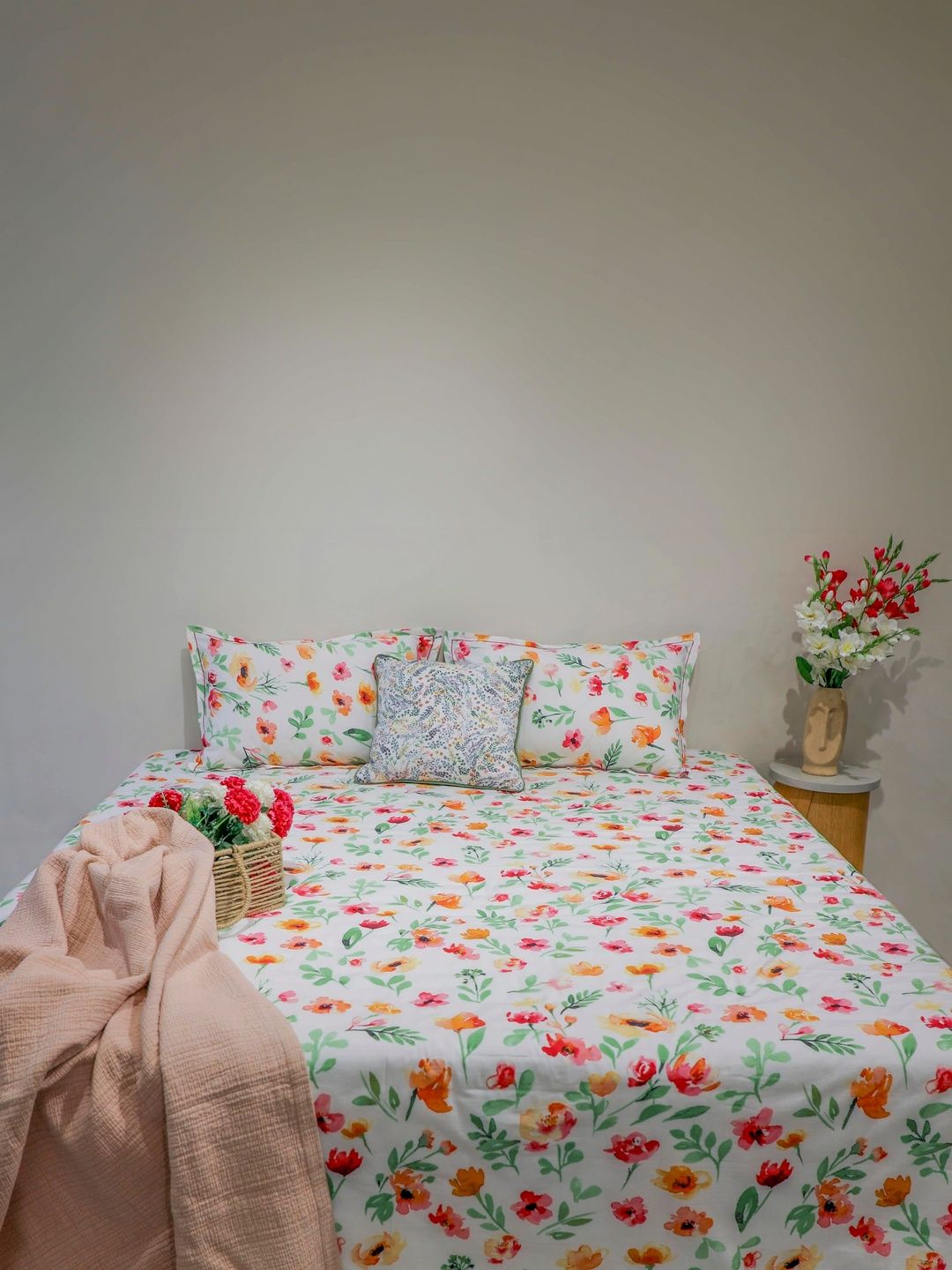 EcruE Multicoloured & Red Floral 210 TC King Bedsheet with 2 Pillow Covers-image-22