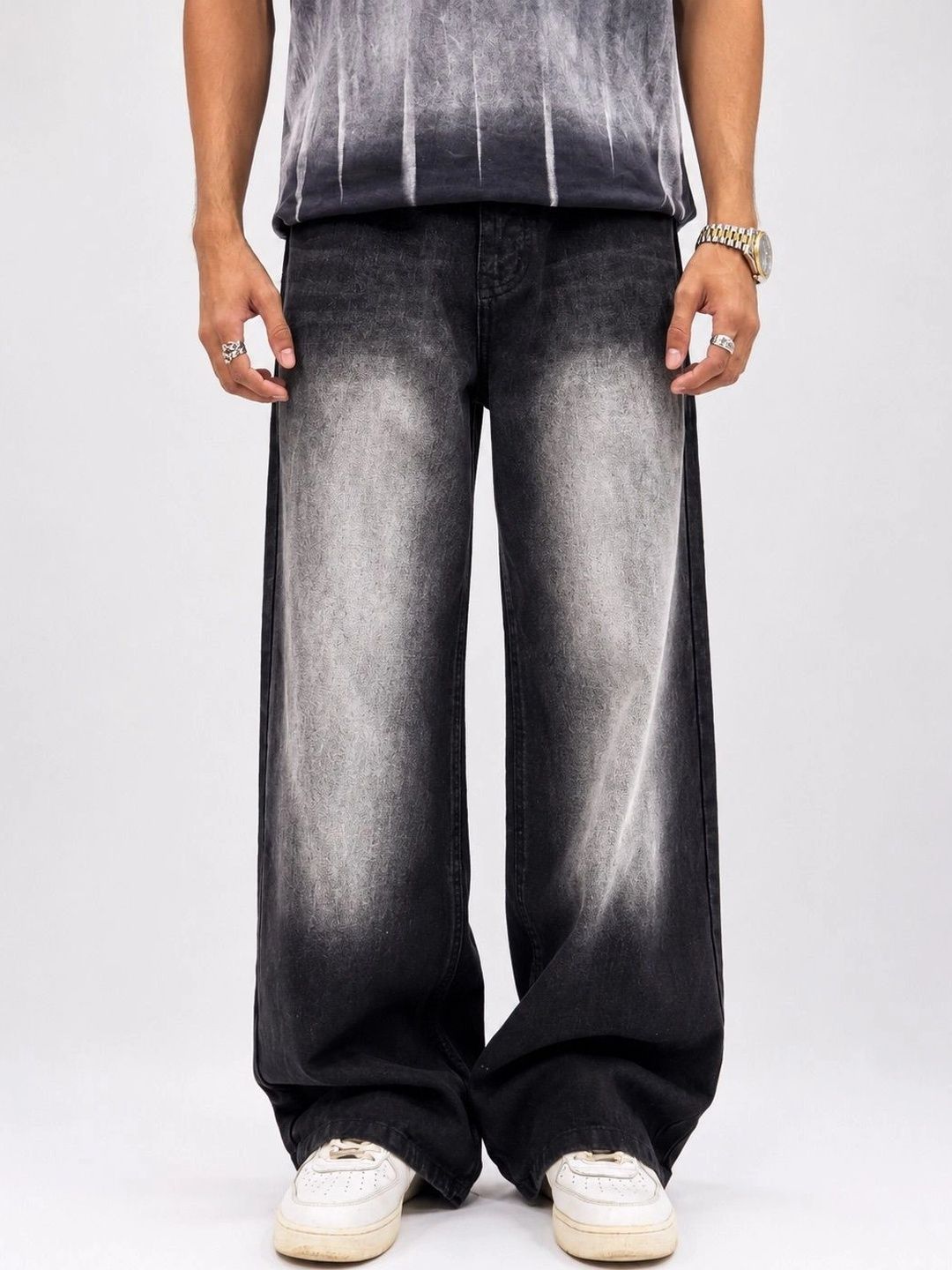me Queen Men Mid-Rise Light Fade Ombre Jeans-image-26
