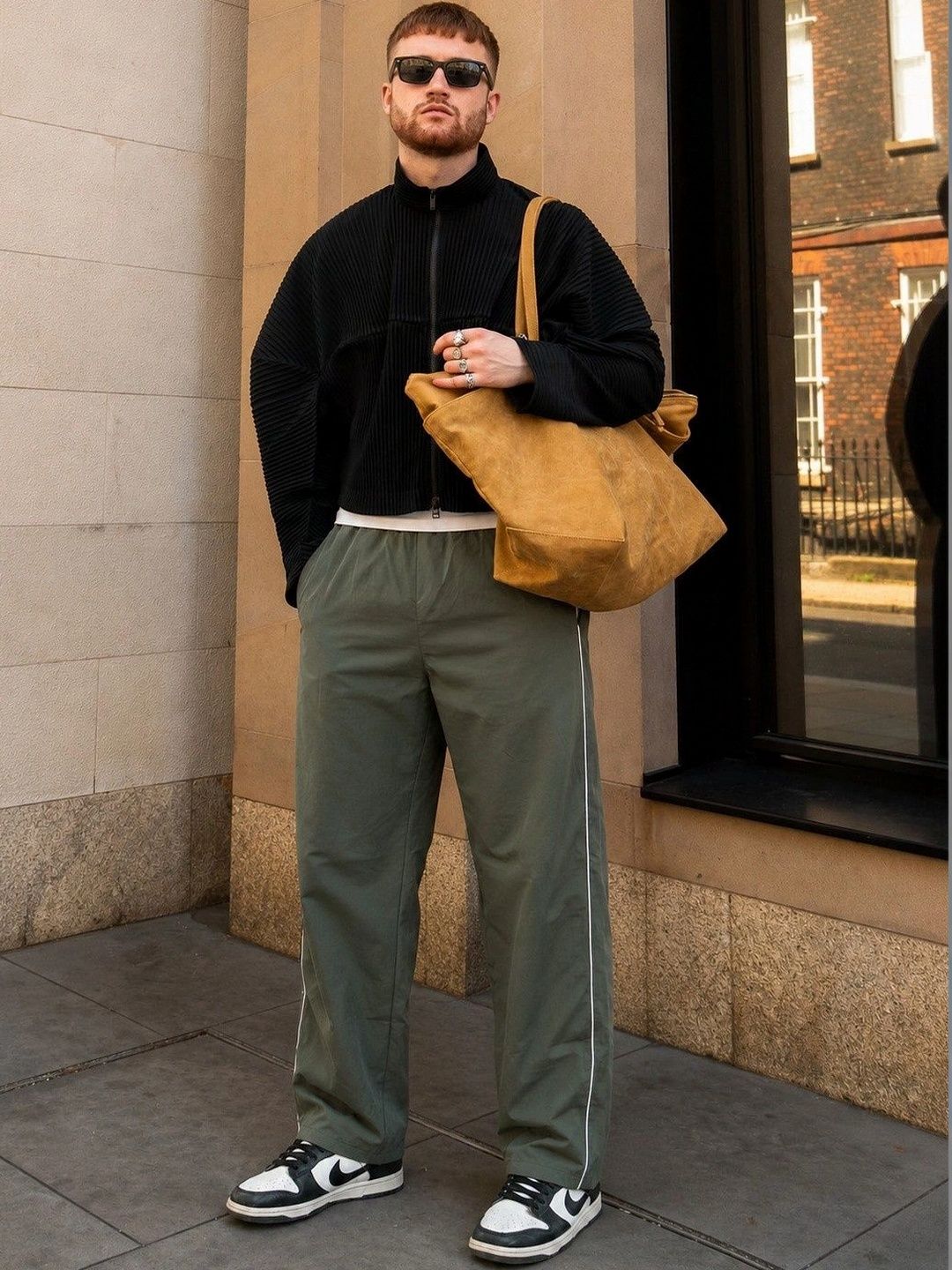 HERE&NOW Men Relaxed Straight Leg Non Iron Trousers-picture-41
