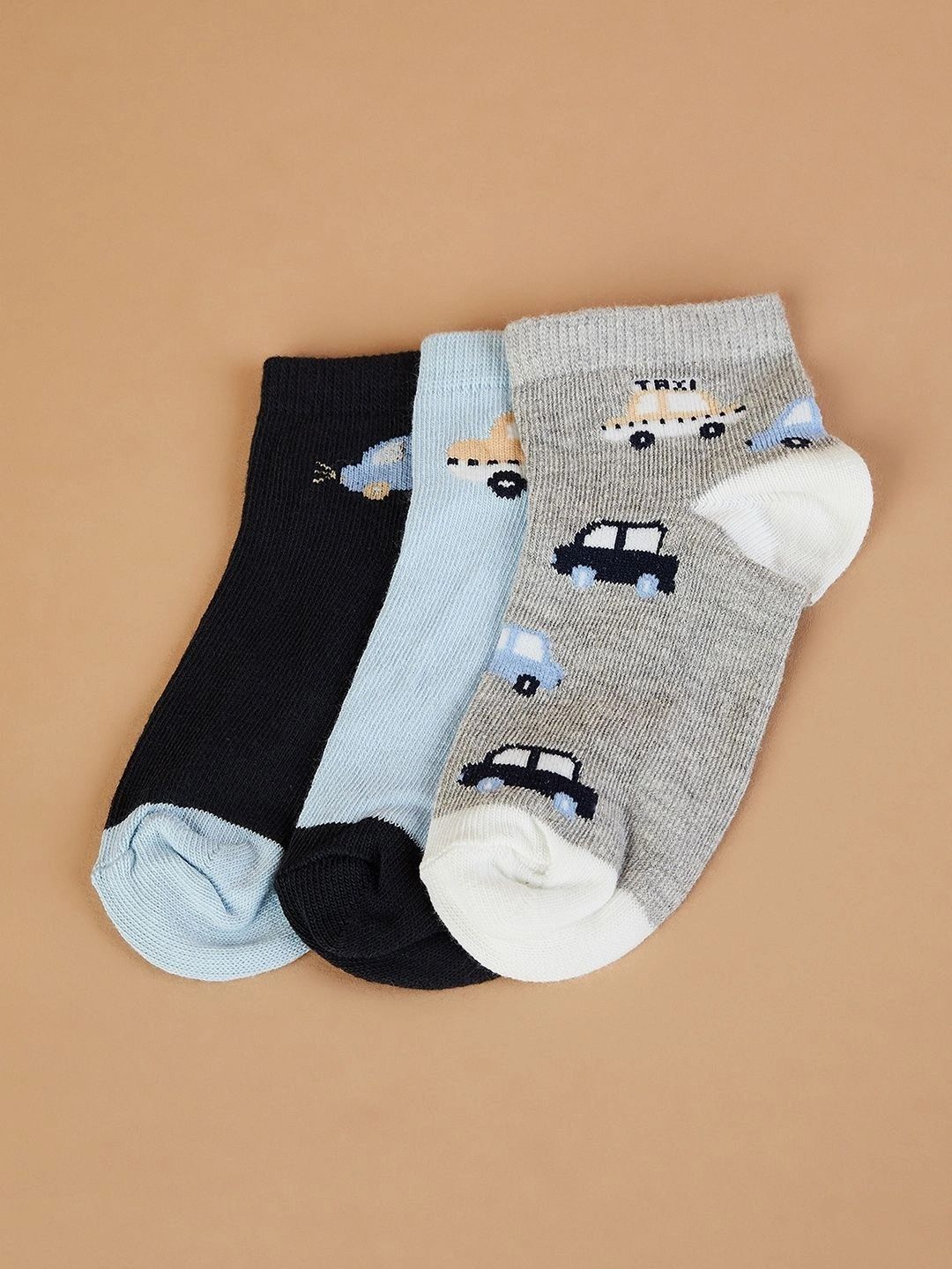 Fame Forever by Lifestyle Boys Pack of 3 Cotton Blend Assorted Patterned Ankle Length Socks-picture-34