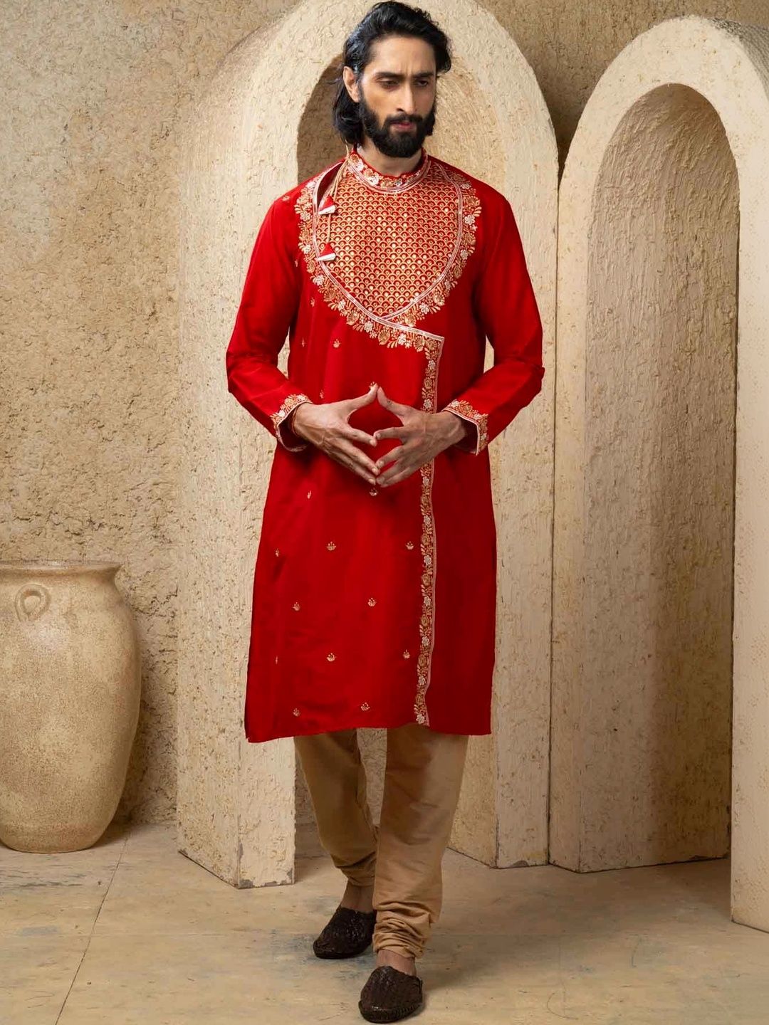 THE SHAHENSHA Men Ethnic Motifs Embroidered Angrakha Thread Work Raw Silk Kurta with Pyjamas-picture-15