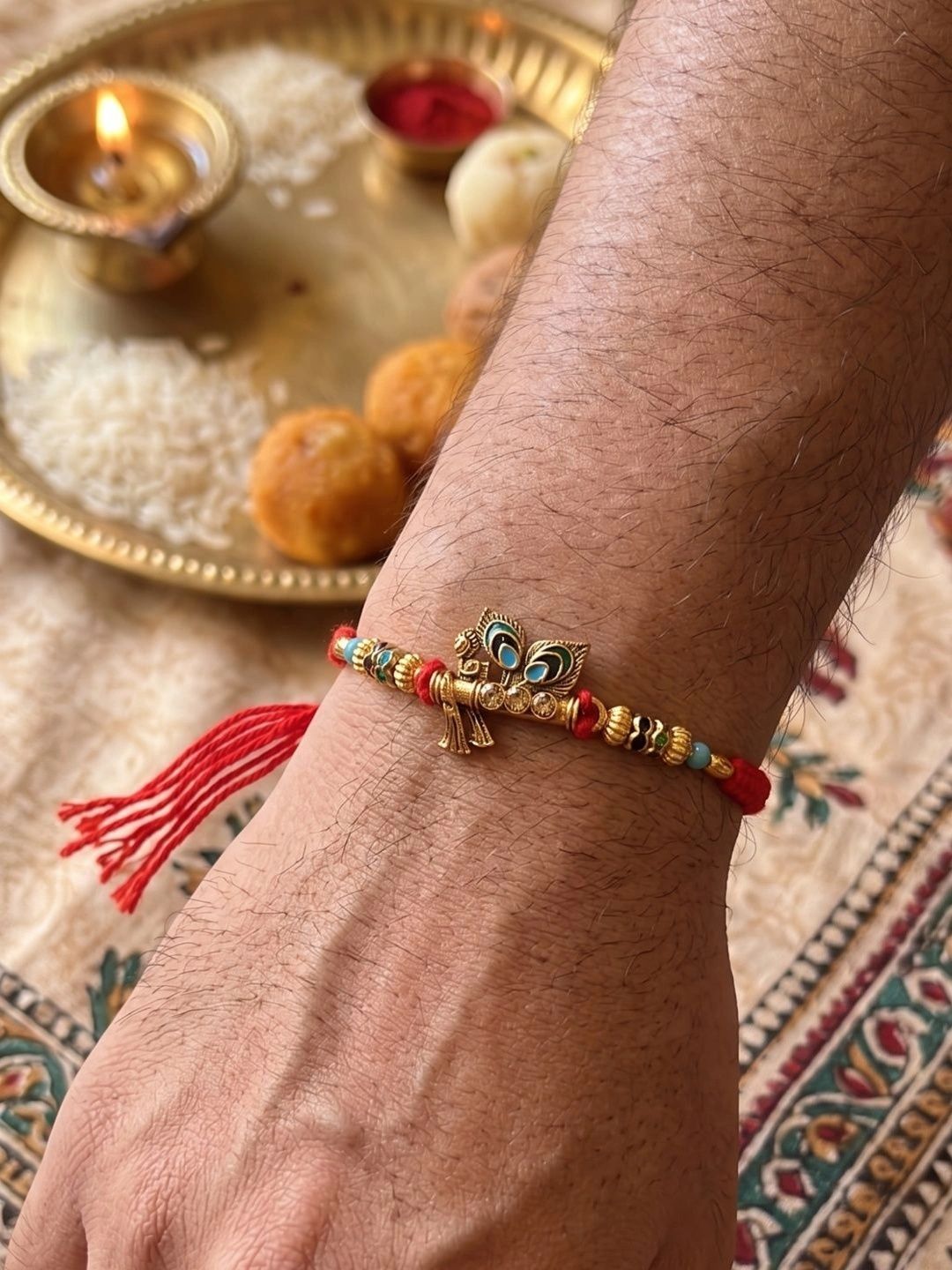 Niscka Thread Rakhi-picture-50