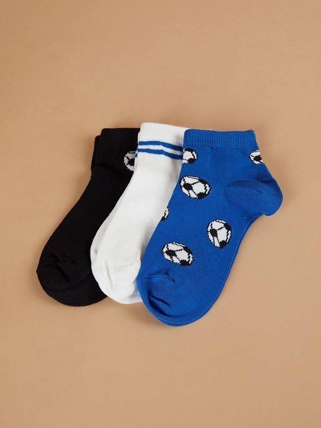 Fame Forever by Lifestyle Boys Pack of 3 Cotton Blend Assorted Patterned Ankle Length Socks-picture-35