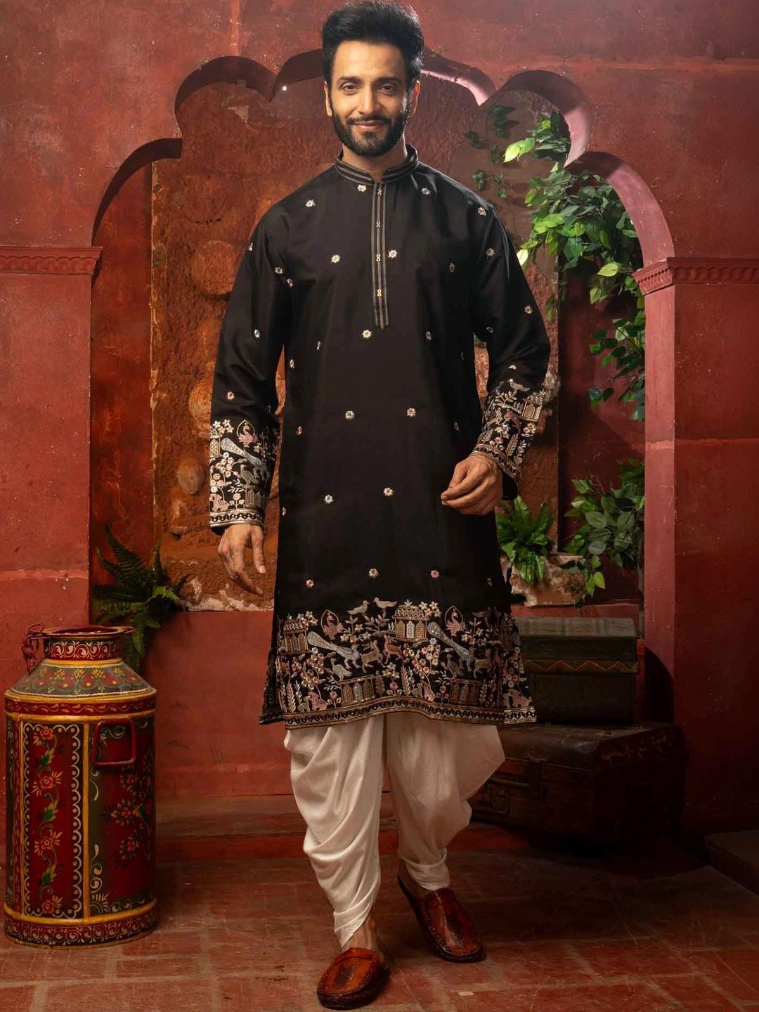 THE SHAHENSHA Men Ethnic Motifs Embroidered Regular Thread Work Raw Silk Kurta with Dhoti Pants-picture-13
