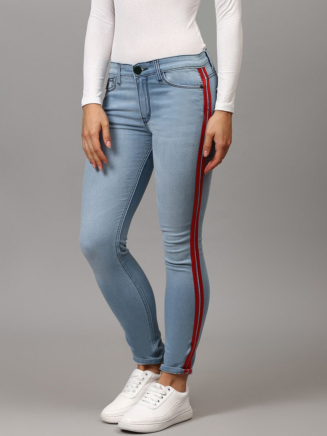 PINACOLADA  Women Blue Skinny Fit Light Fade Stretchable Jeans