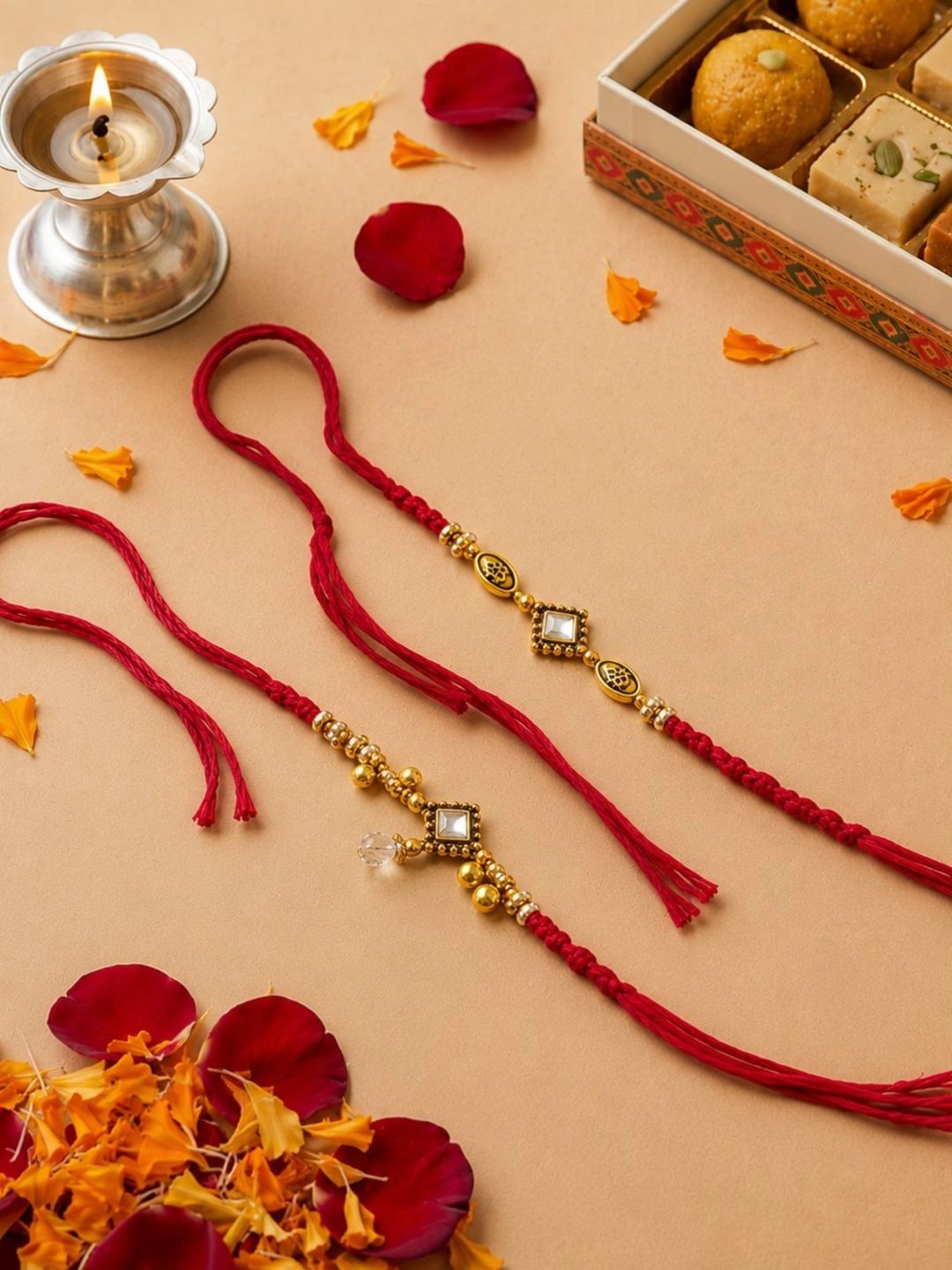 Niscka Thread Rakhi-picture-27