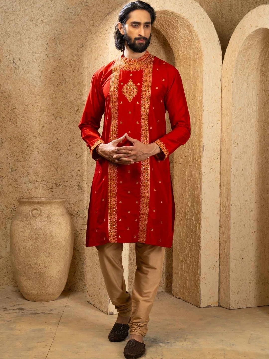 THE SHAHENSHA Men Ethnic Motifs Embroidered Regular Raw Silk Kurta with Pyjamas-picture-35