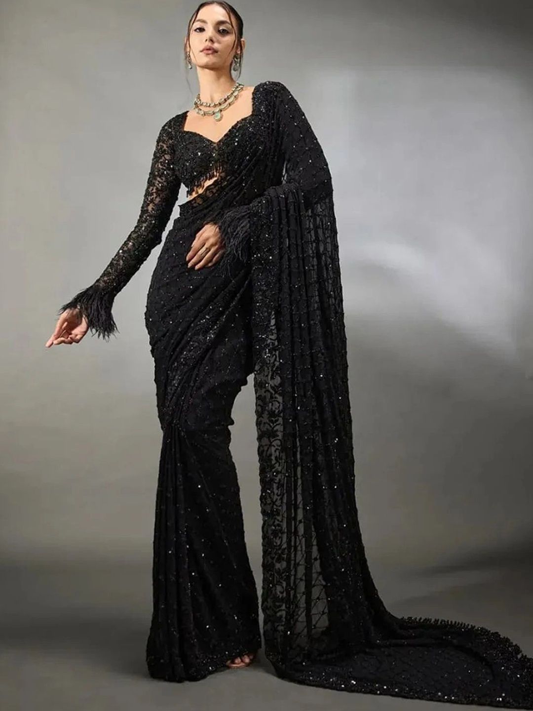 Mirraw Embellished Sequinned Heavy Work Saree-image-26