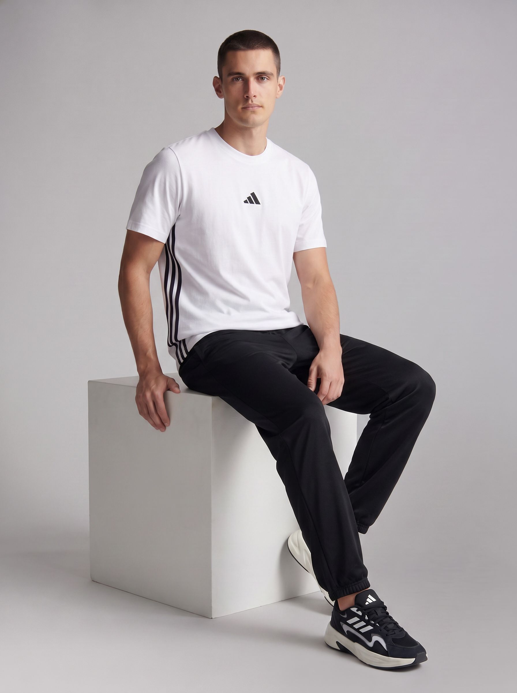 ADIDAS Men M BADGE PRINT P Joggers-image-29