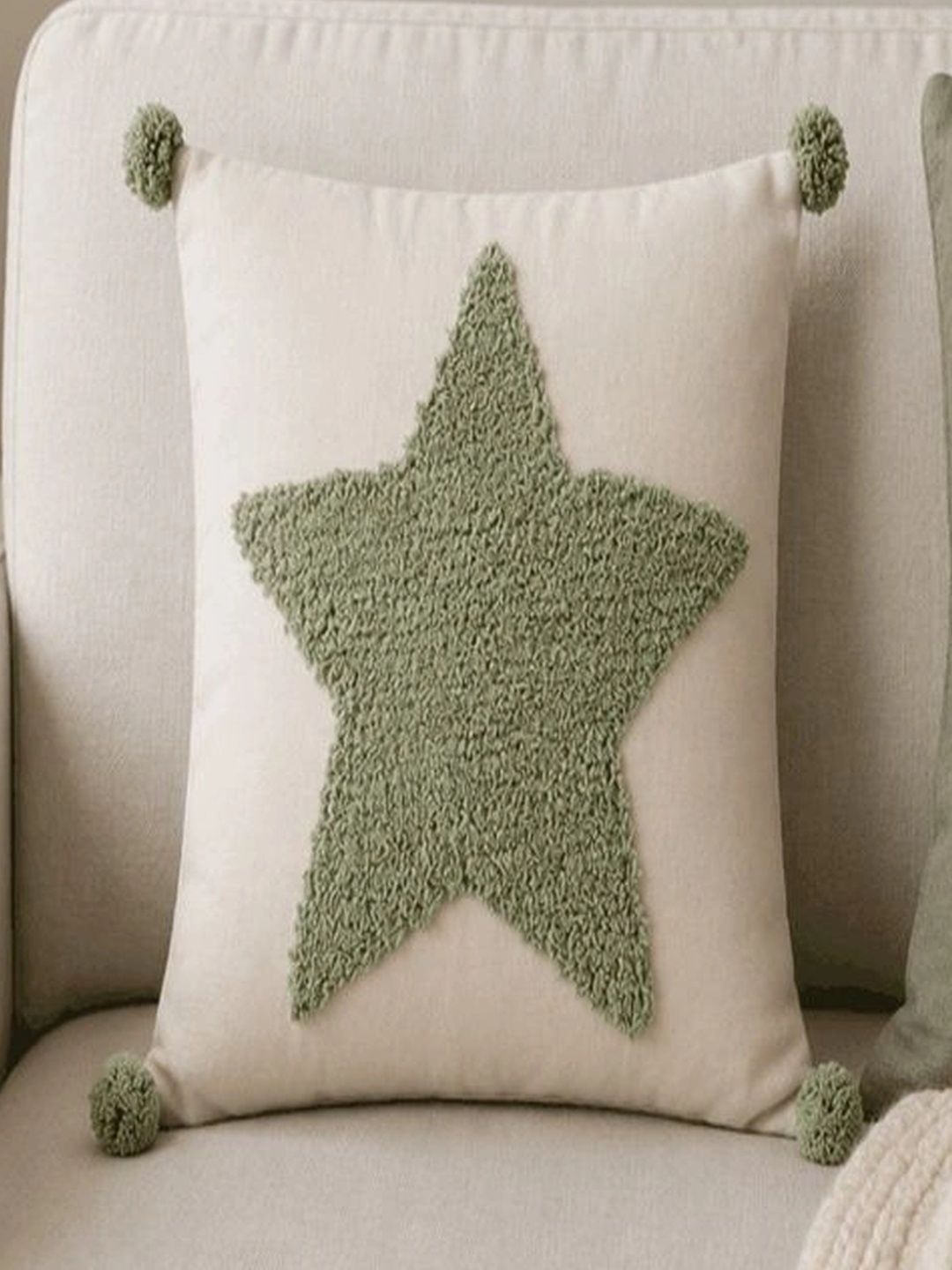 BUNGALOW AND BEYOND White & Green Set of 4 Square Cushion Covers-image-18