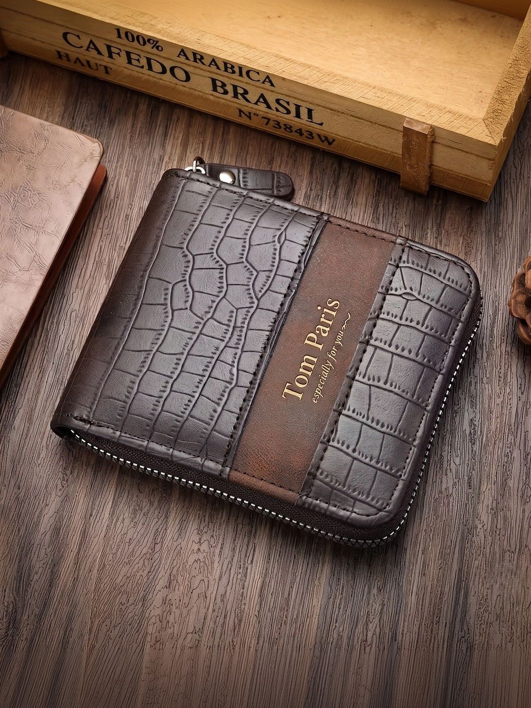 TomParis Men Textured PU Zip Around Wallet-image-11