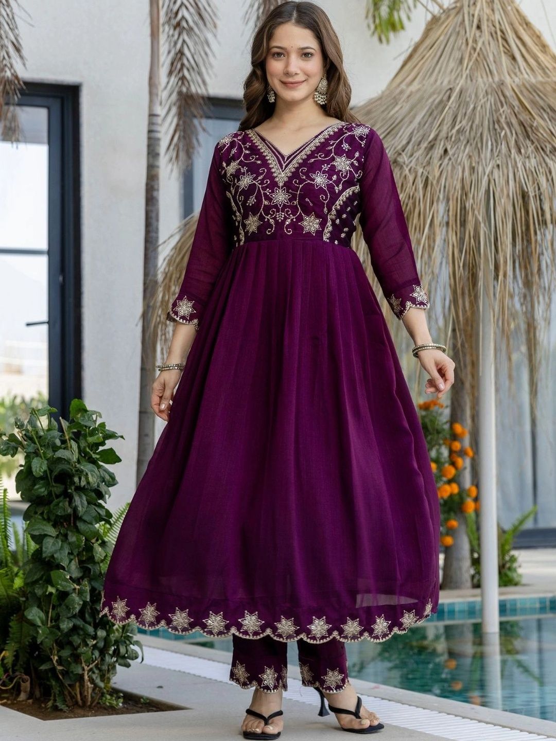 NILHARI Ethnic Motifs Embroidered V-Neck Thread Work Thread Work Anarkali Kurti-picture-51