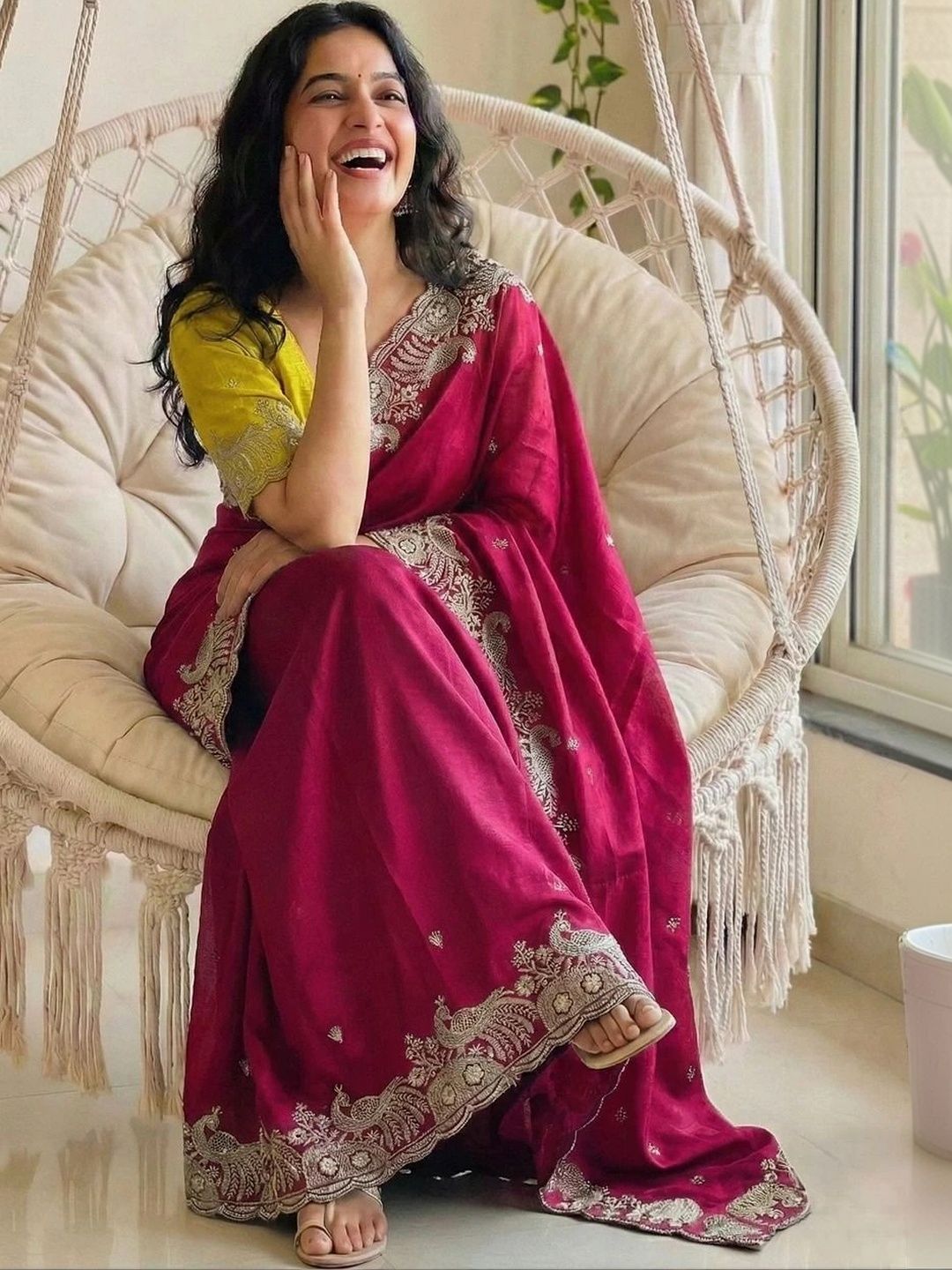 HESVI Ethnic Motifs Zari Poly Georgette Heavy Work Saree-picture-14