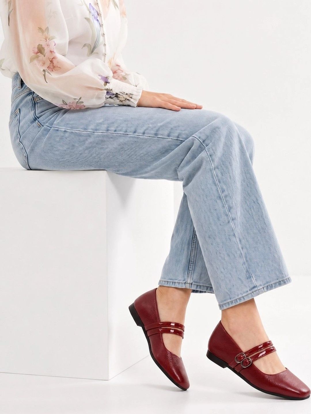 AVIVASTYLE Women Textured Buckles Flats-picture-26
