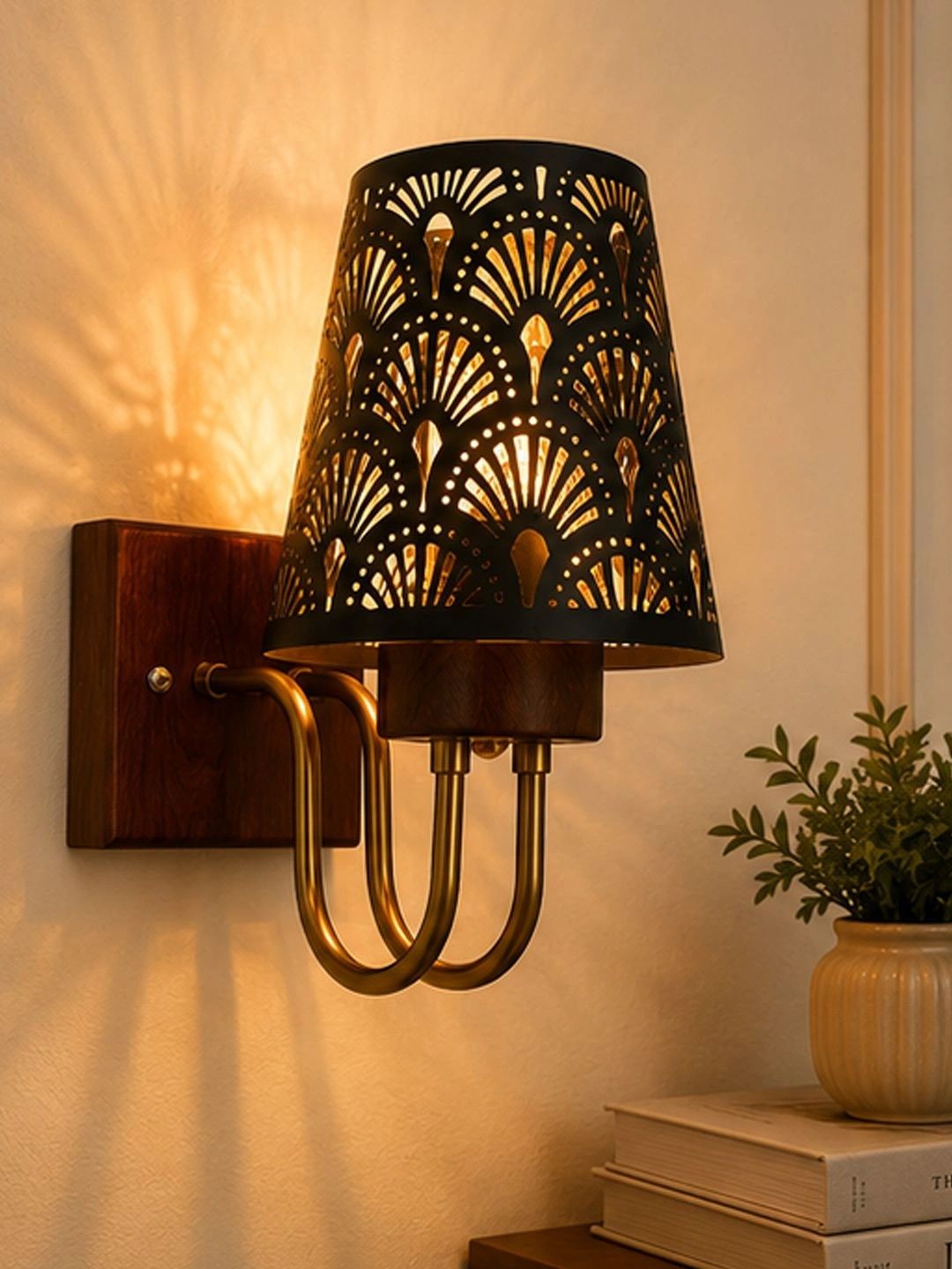 Myntra Elegant Homes Black Wood Contemporary Frustum Shaped Wall Lamp-picture-39