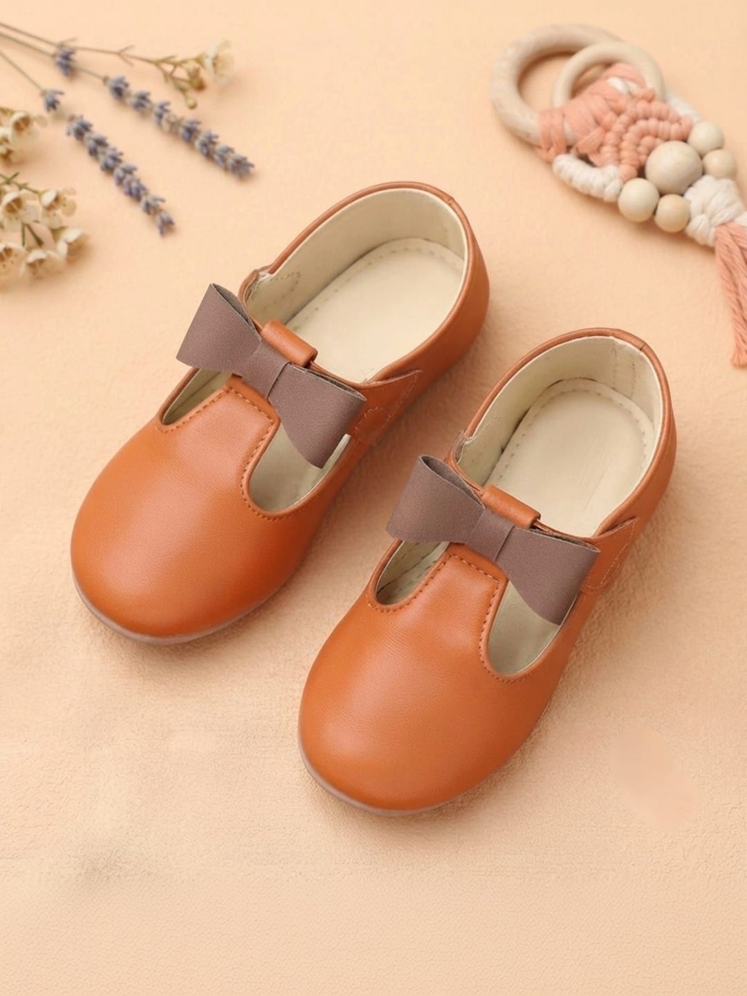 Dripteen Girls Round Toe VelcroTie Applique Ballerinas-picture-53