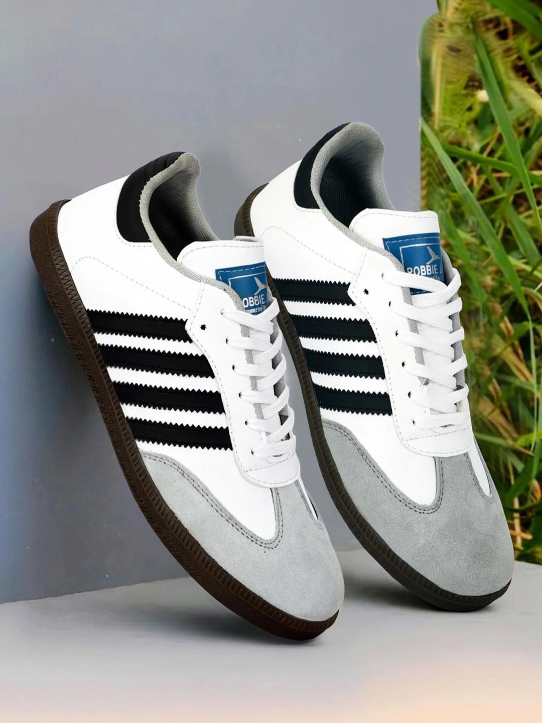 Robbie Jones Men Colourblocked PU Sneakers-picture-28