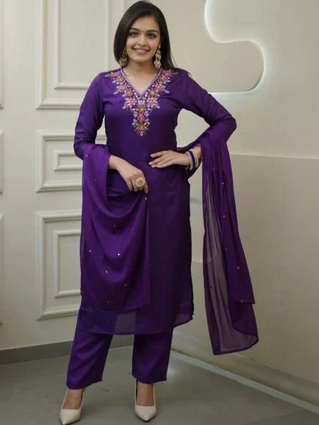 NILHARI Ethnic Motifs Embroidered V-Neck Thread Work Thread Work Kurti-picture-11