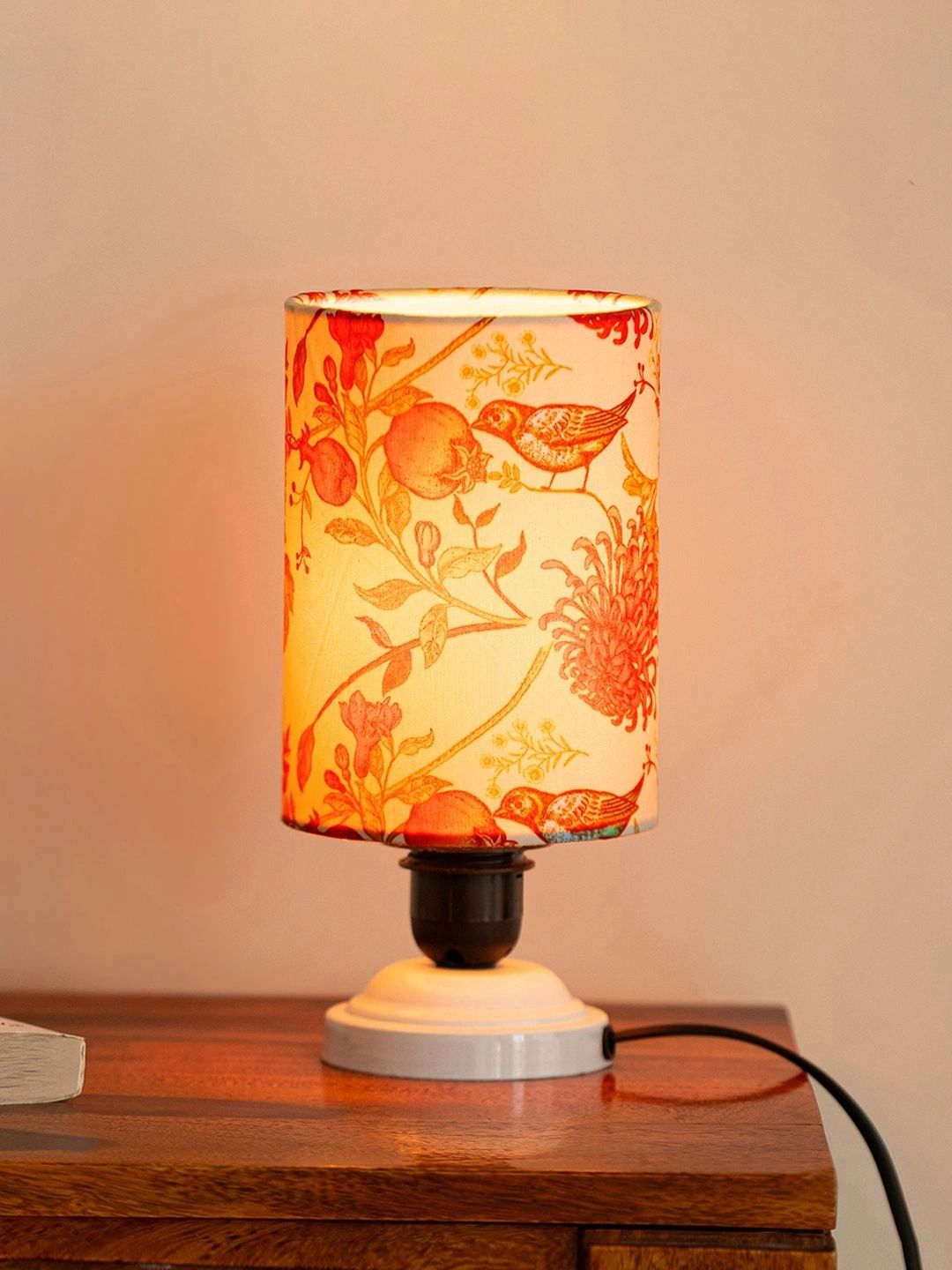 ExclusiveLane White Printed Iron Cylindrical Shaped Table Lamp-picture-44