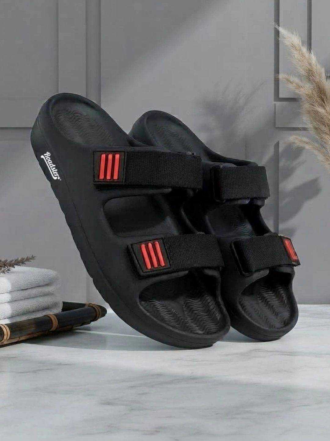 Roadster Men Sliders-picture-16