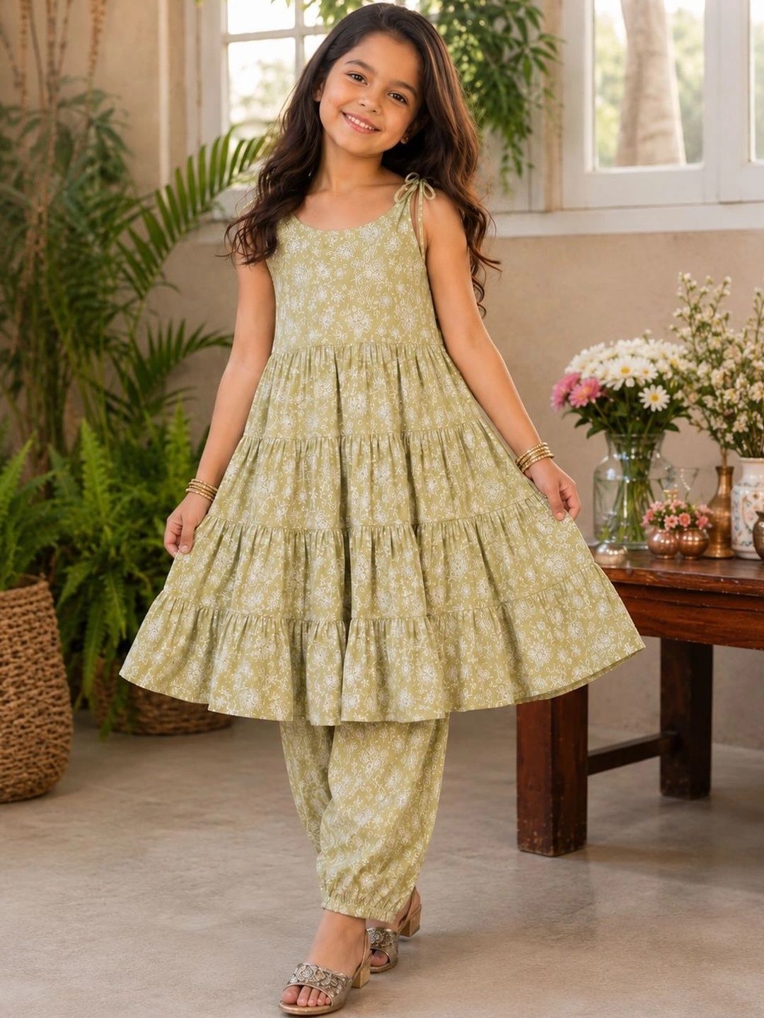 Myshka Girls Floral Printed Tiered Kurta with Dhoti Pants-picture-24