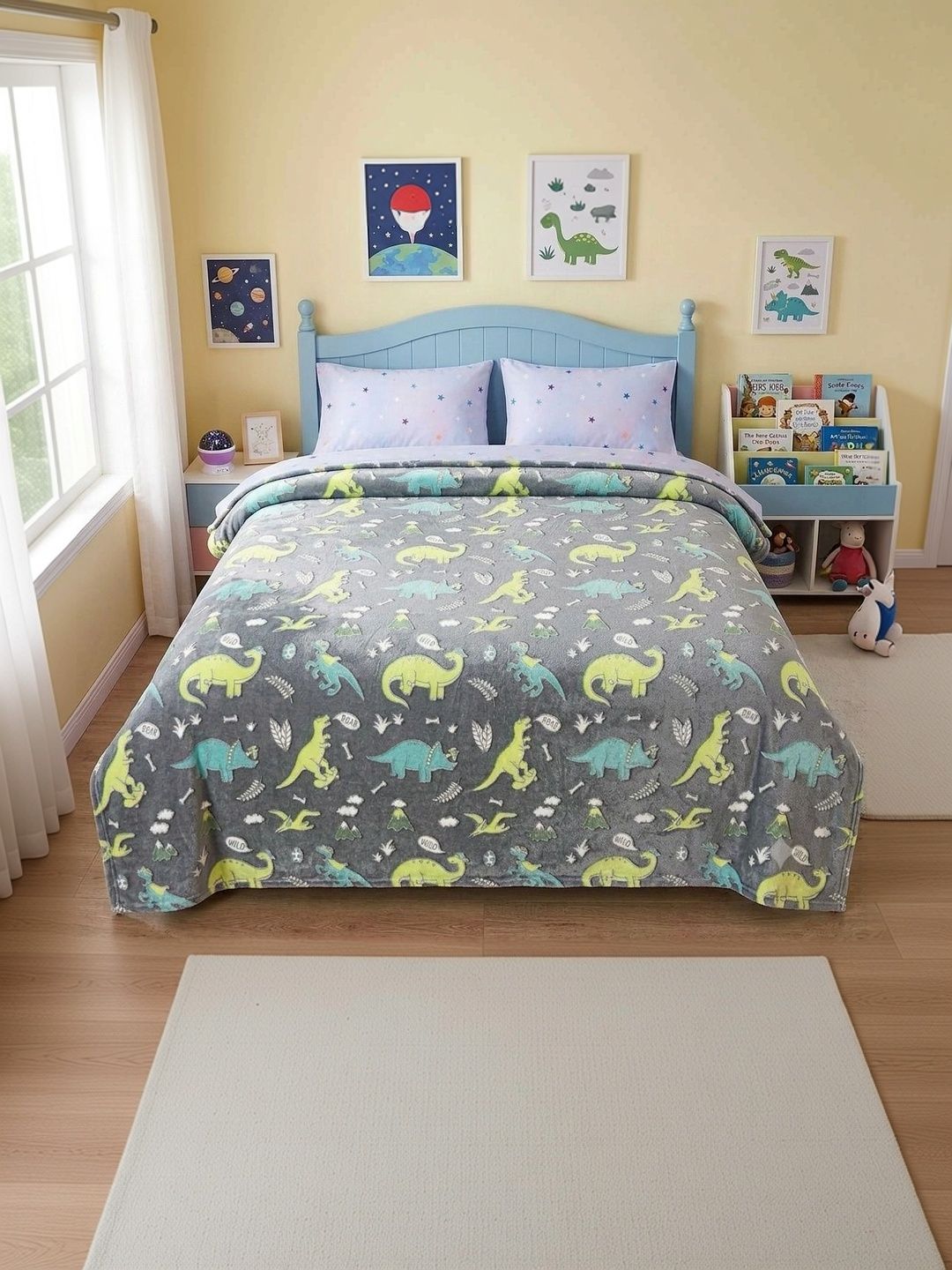 Butterthief Grey Cartoon Characters AC Room 300 GSM Blanket-image-24