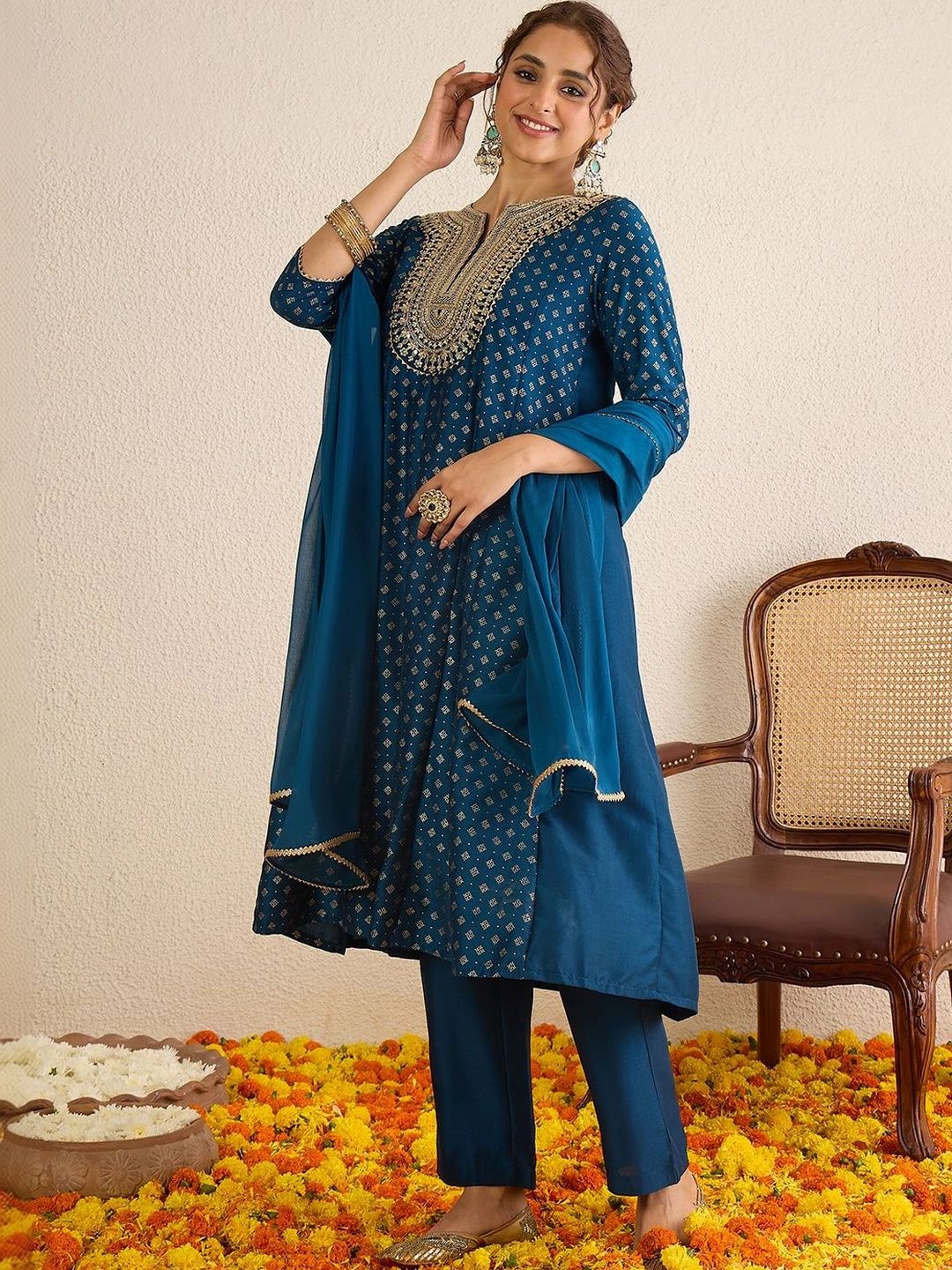 Janasya Women Ethnic Motifs Embroidered Empire Gotta Patti Kurta with Trousers & With Dupatta-picture-17