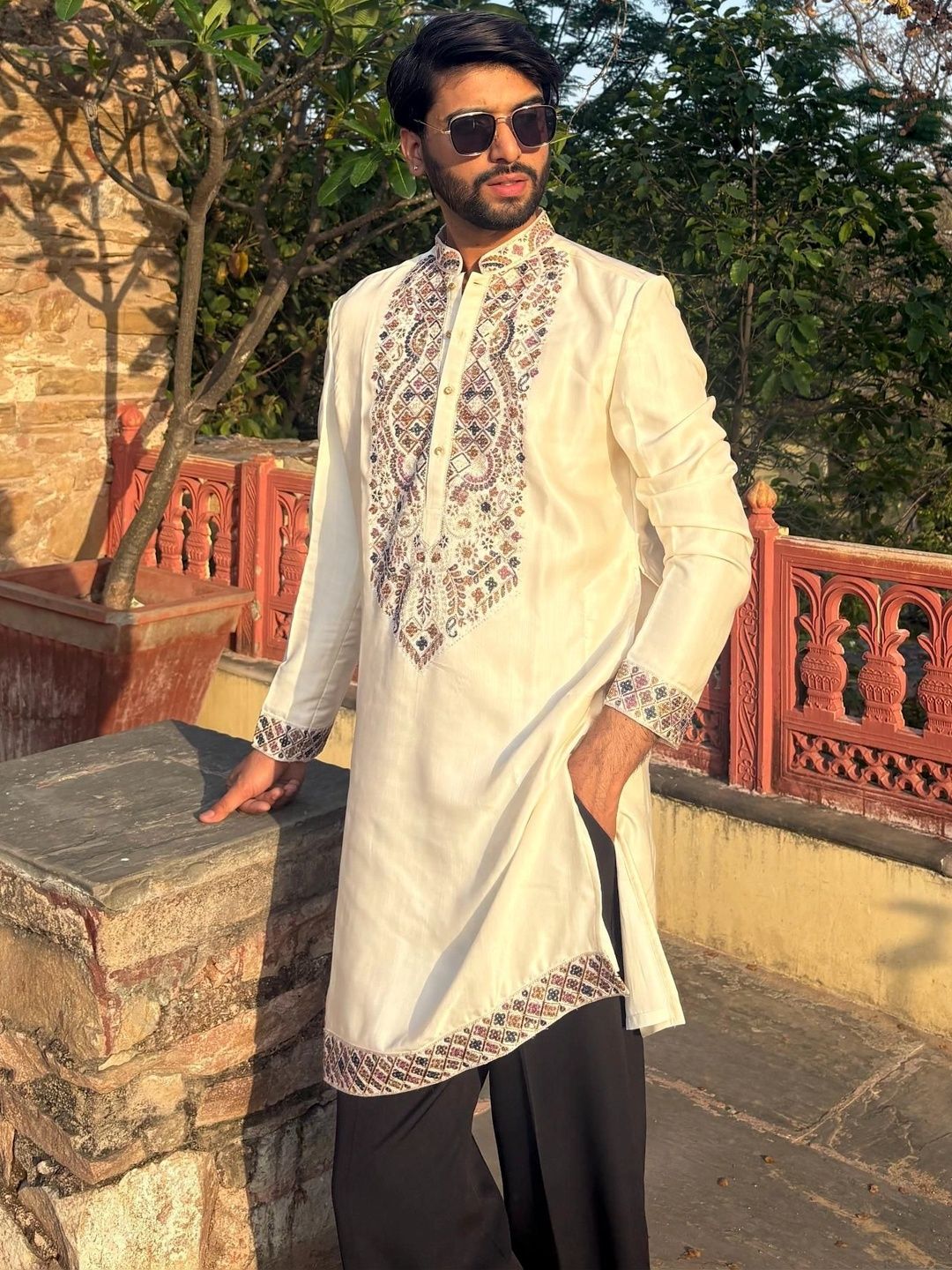 House of Pataudi Men Embroidered Thread Work Kurta-image-27