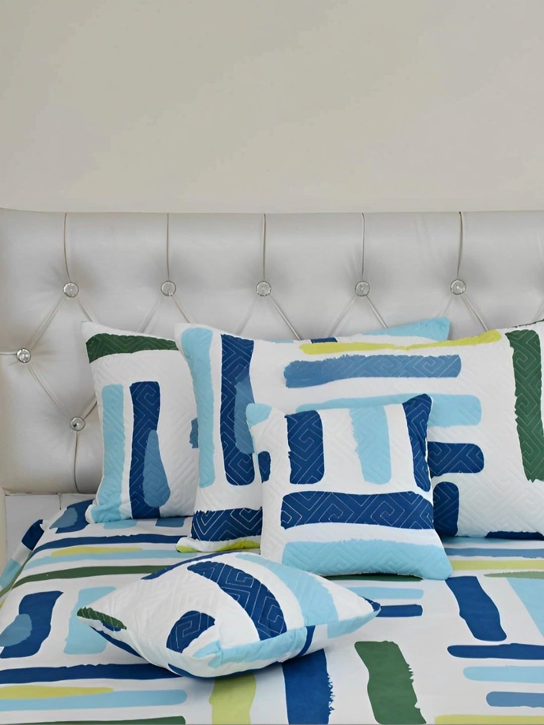 Dizen star Multicoloured & Blue Floral Cotton 5 Piece Double Queen Fine Bedding Set-image-25