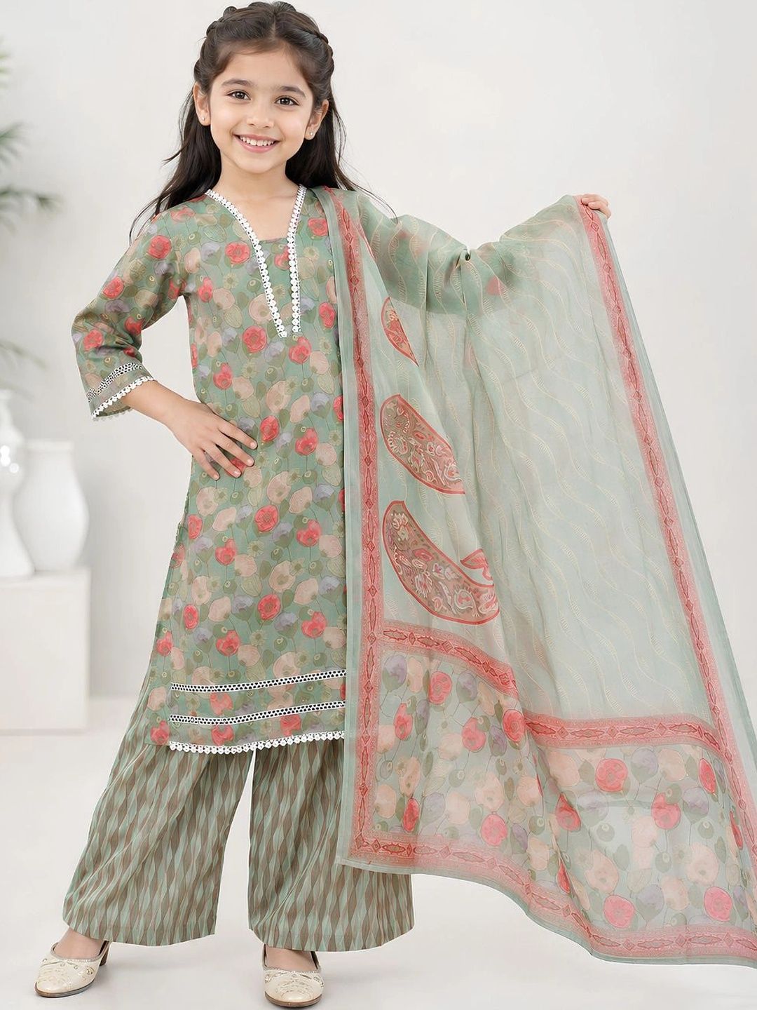 Heerkart Girls Floral Printed Regular Thread Work Kurta with Palazzos & With Dupatta-picture-55