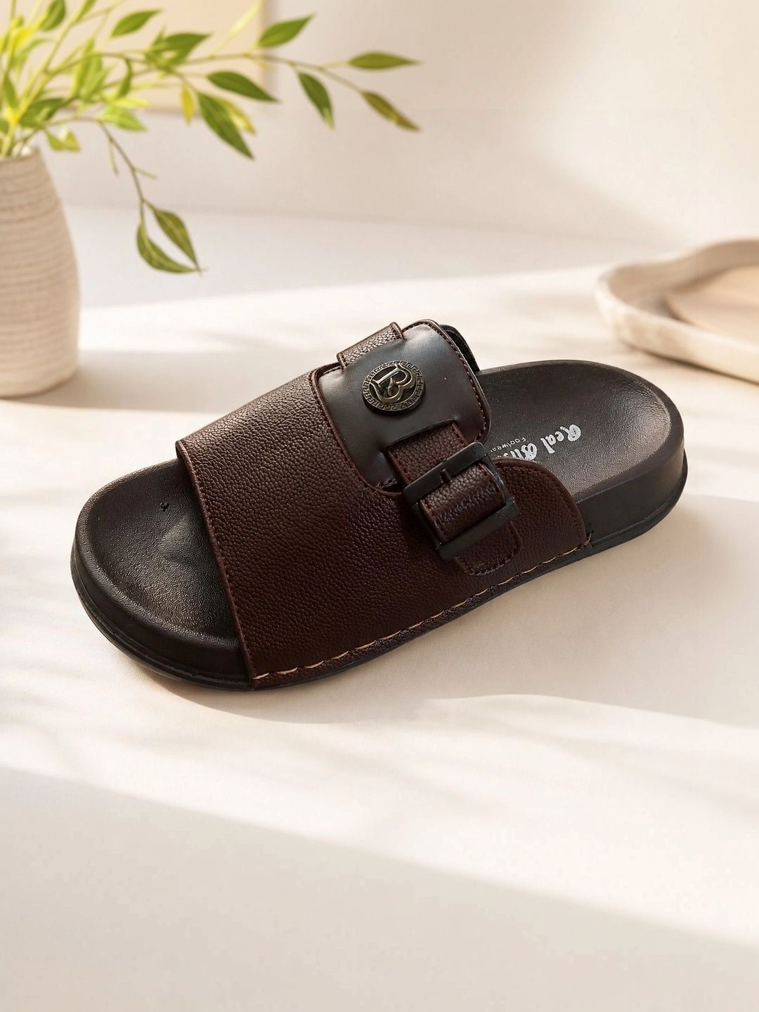 REAL BLISS FOOTWEAR Men Comfort Sandals-picture-41