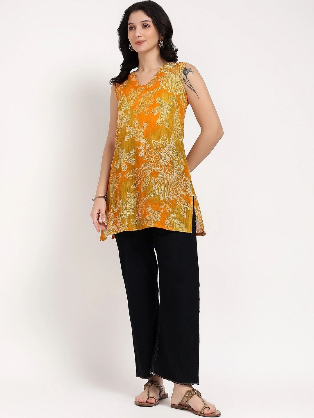 Mahisha Fashion Floral Printed V-Neck Kurti-picture-15