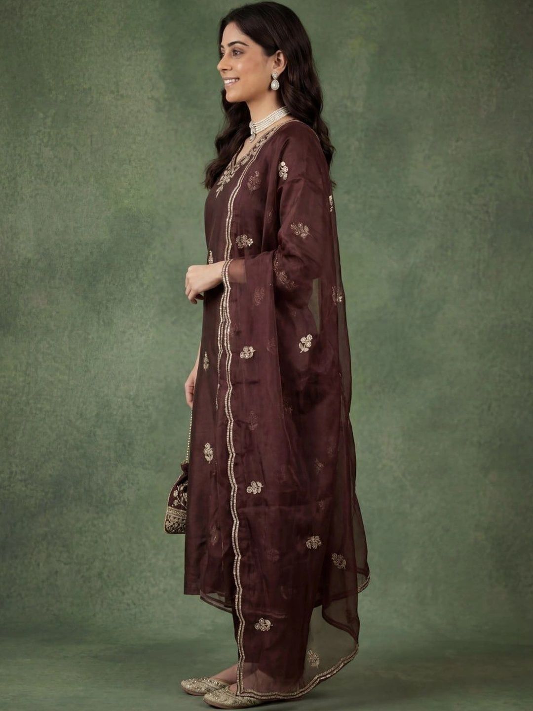 Gownwala Ethnic Motifs Embroidered V-Neck Thread Work Thread Work Kurti-picture-45