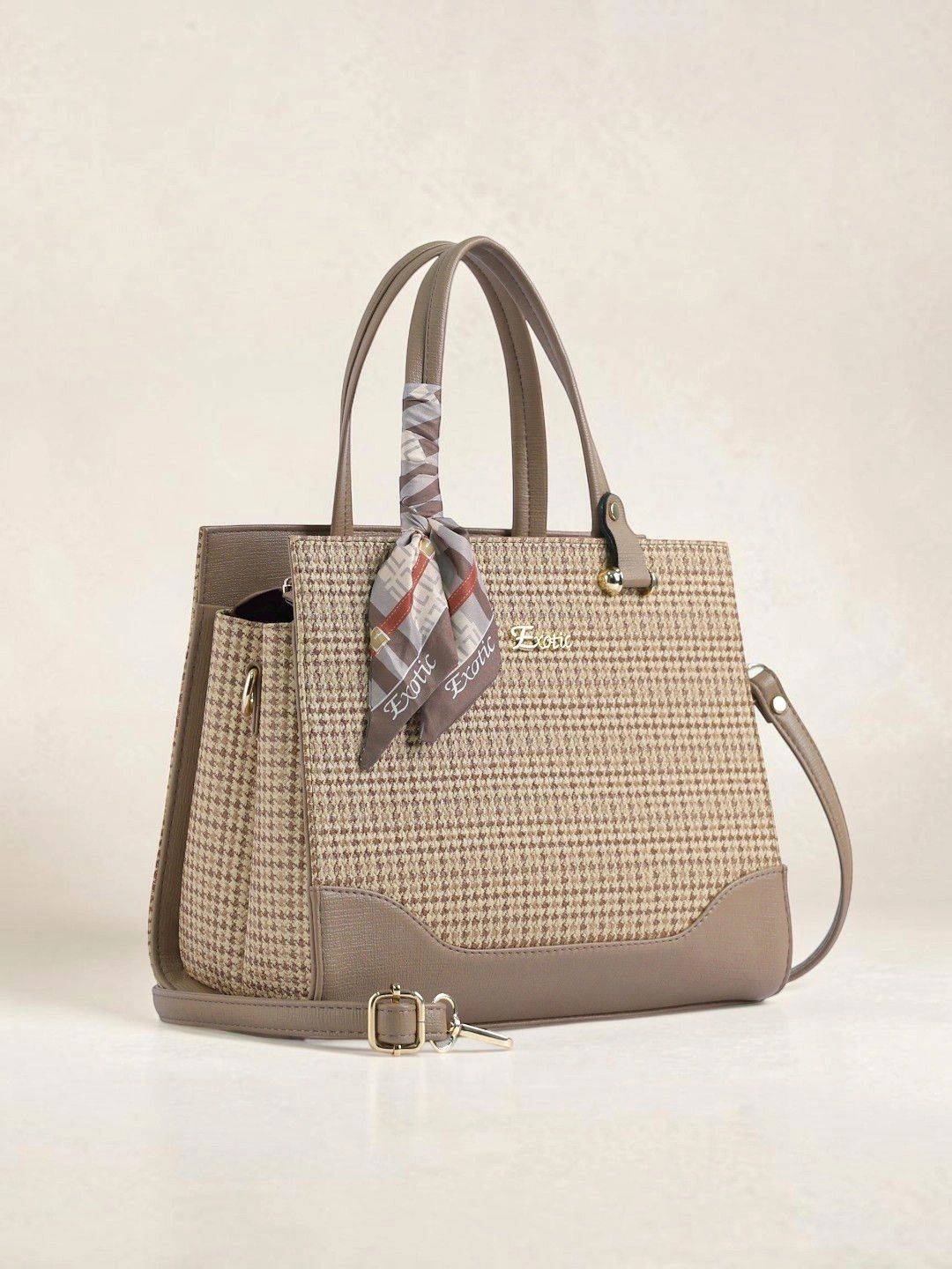 Exotic Textured Structured Handheld Bag-picture-11