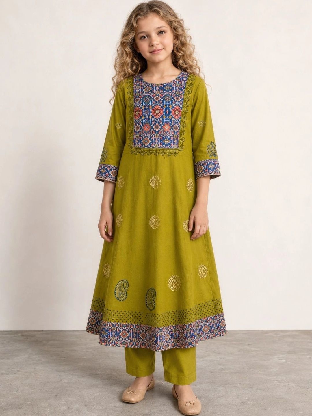 Muhuratam Girls Ethnic Motifs Printed Indie Florals Kurta-picture-19